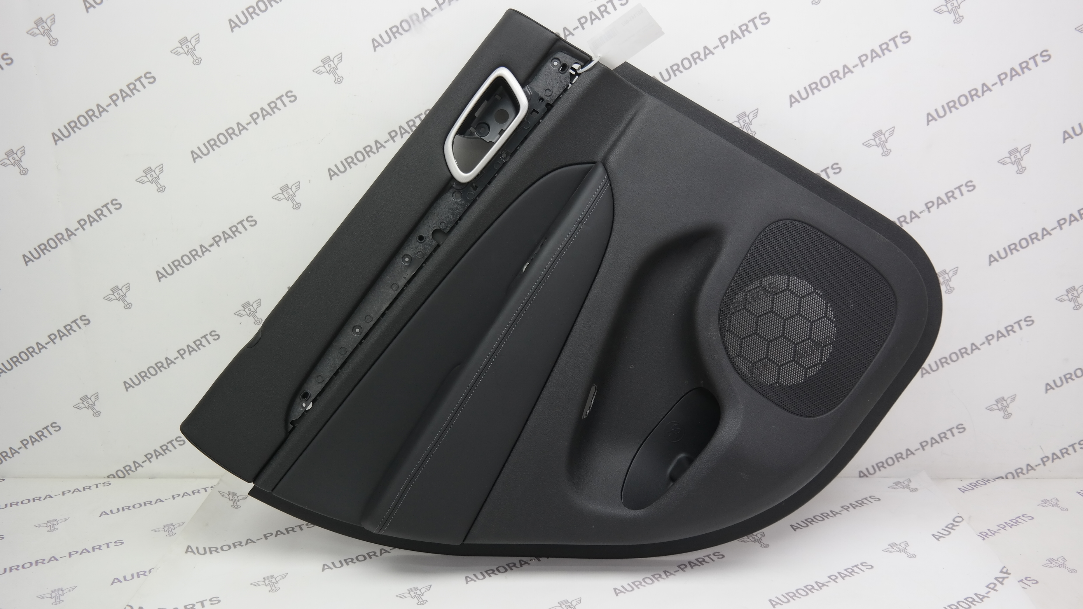 Обшивка, карта задней двери LH Jeep Grand Cherokee