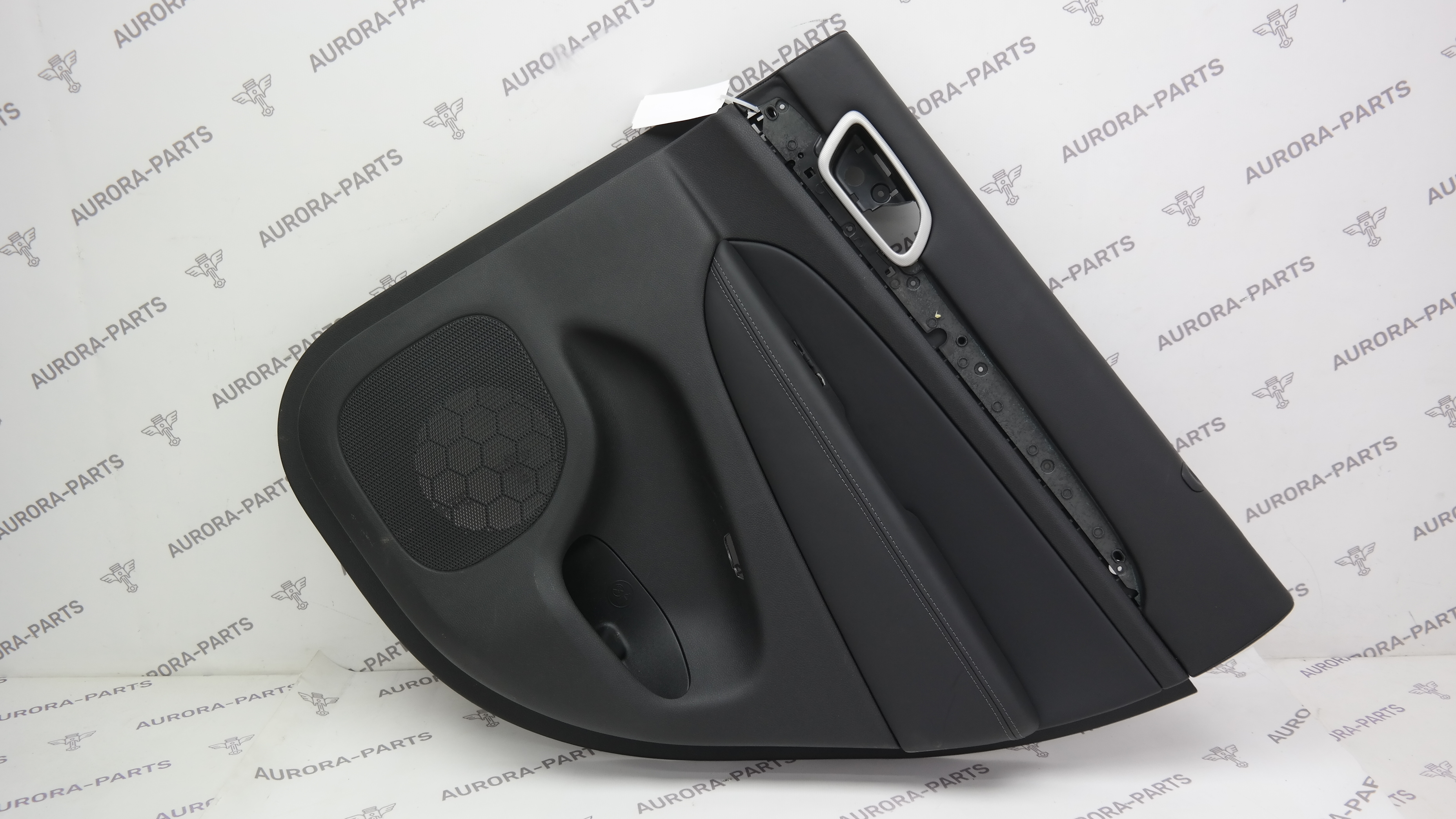 Обшивка, карта задней двери RH Jeep Grand Cherokee