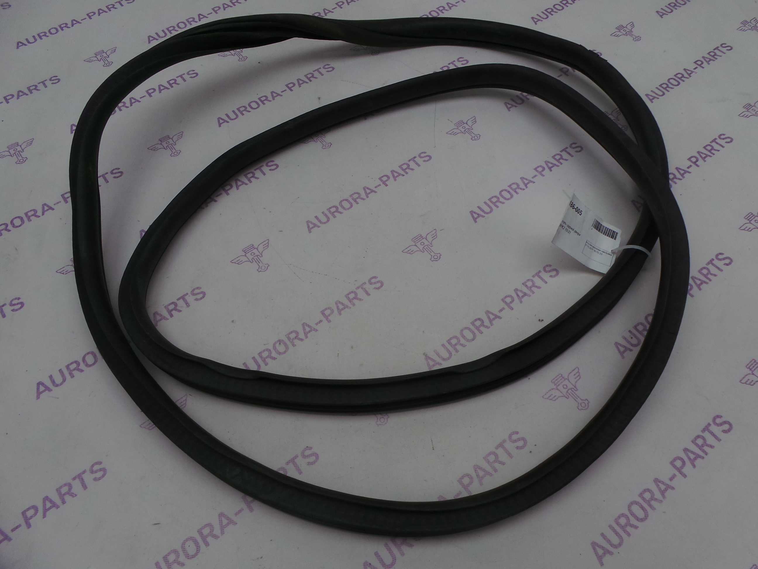 Уплотнитель задней двери RH=LH Jeep Grand Cherokee