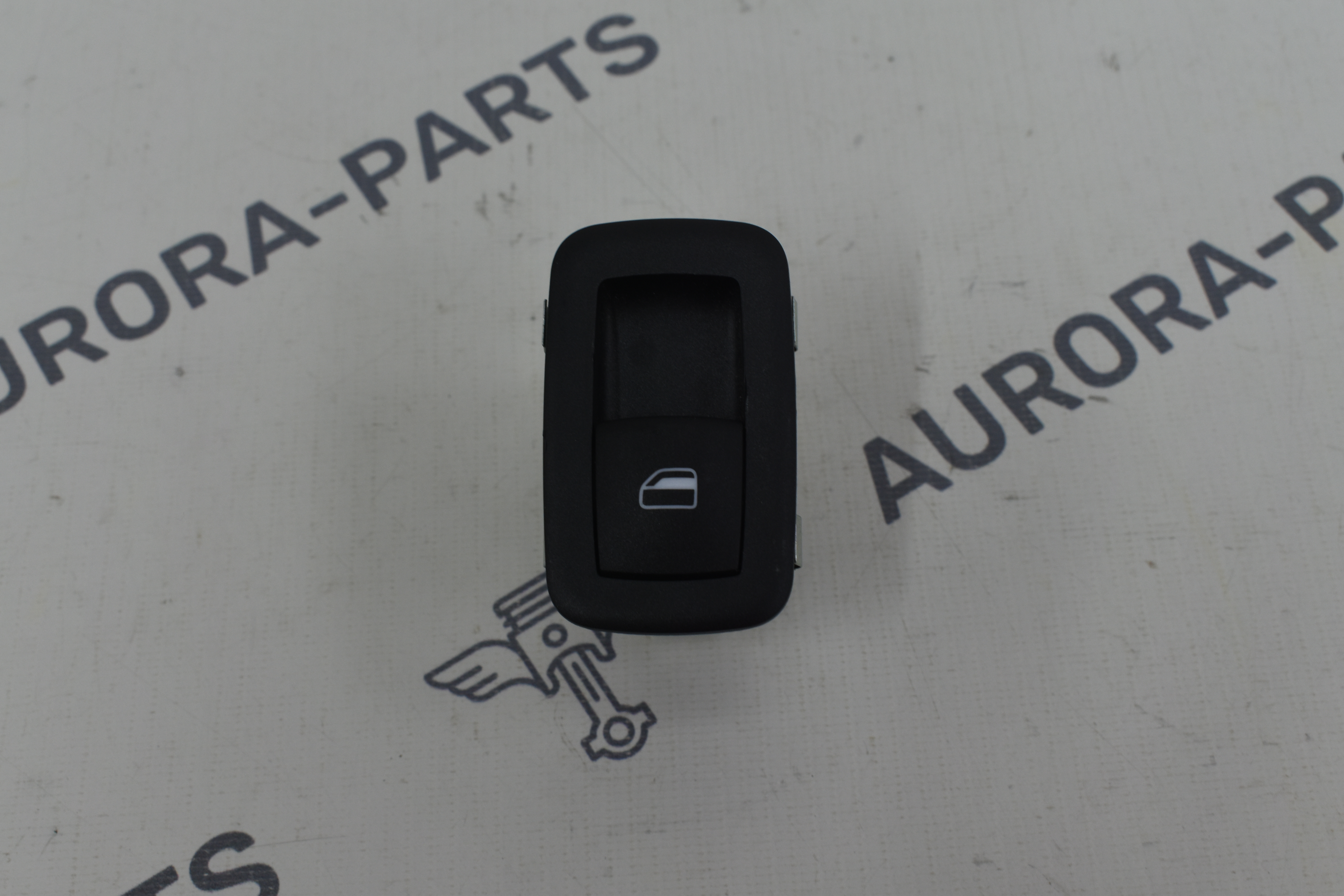 Кнопка стеклоподъемника Jeep Grand Cherokee