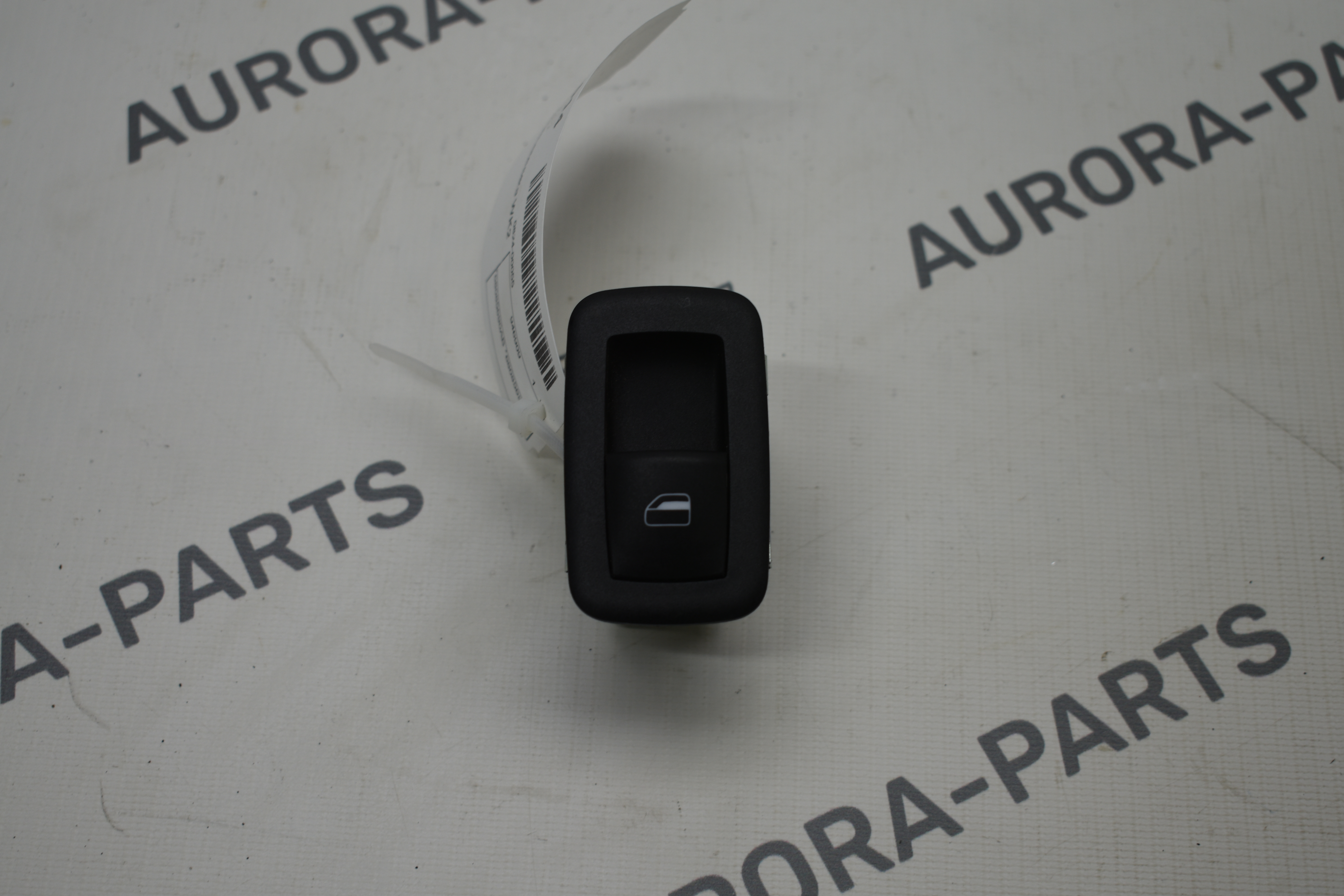 Кнопка стеклоподъемника Jeep Grand Cherokee