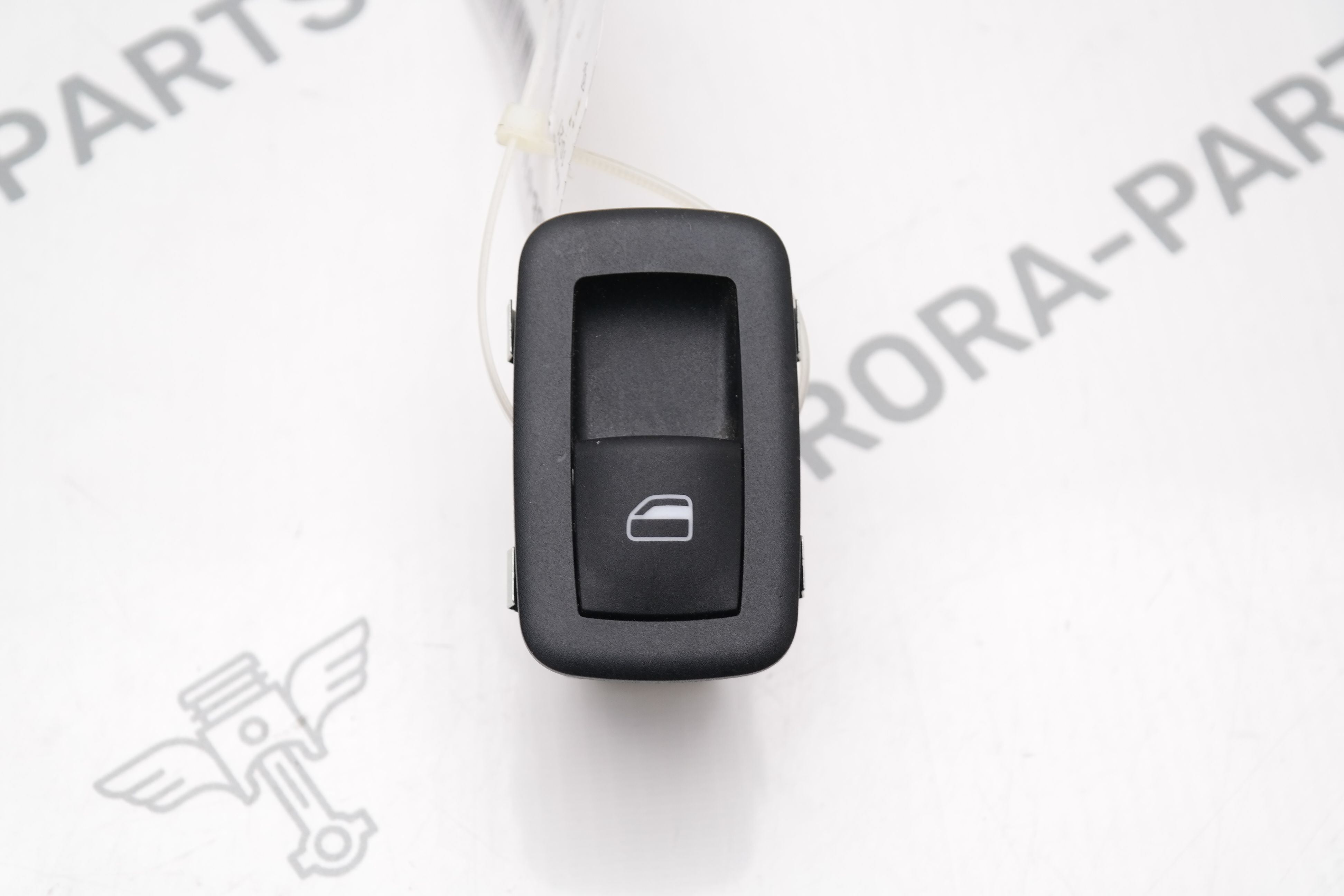 Кнопка стеклоподъемника Jeep Grand Cherokee