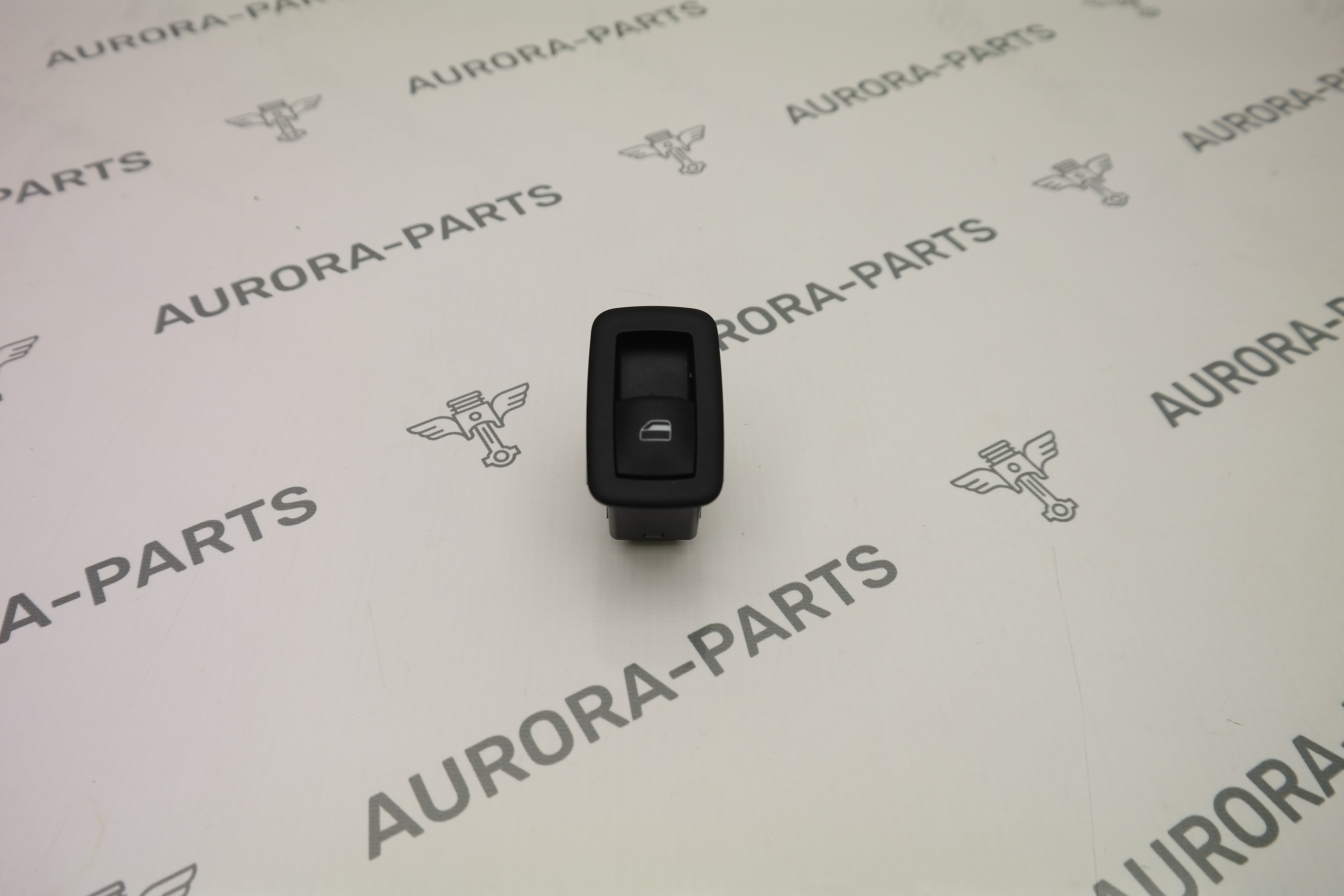 Кнопка стеклоподъемника Jeep Grand Cherokee