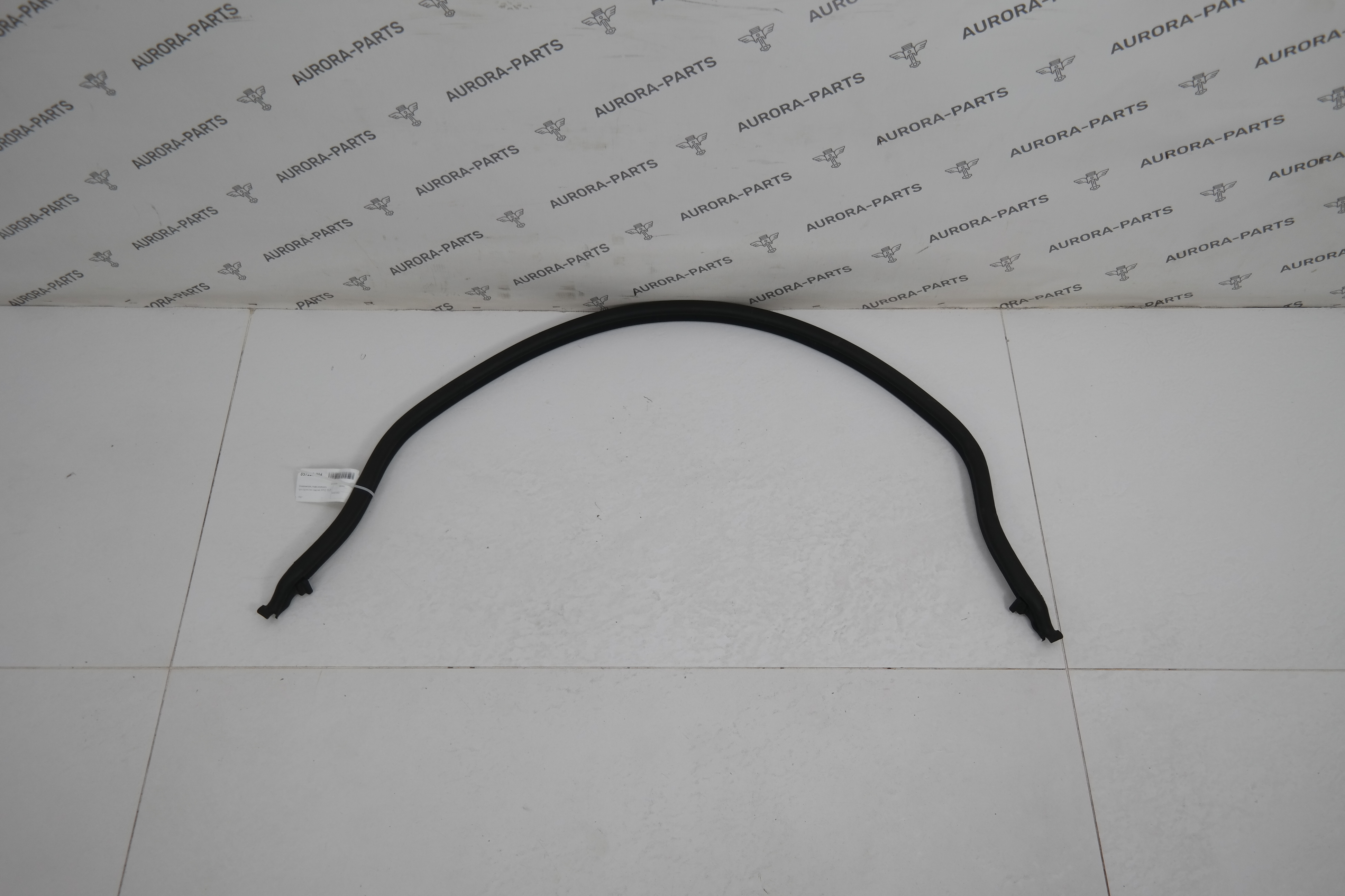 Уплотнитель подкапотного пространства задний Jeep Grand Cherokee