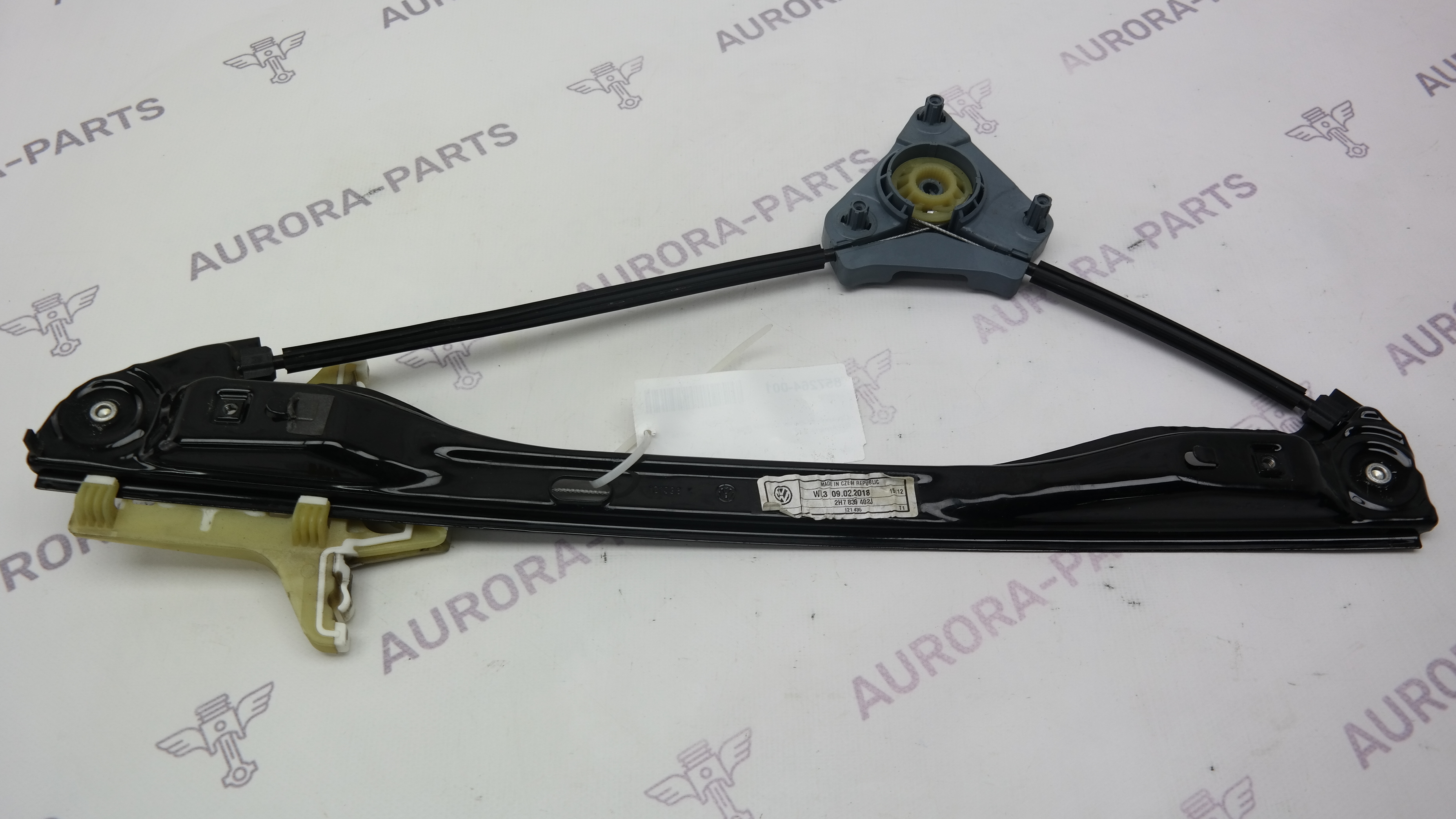 Стеклоподъемник задней двери RH VW Amarok