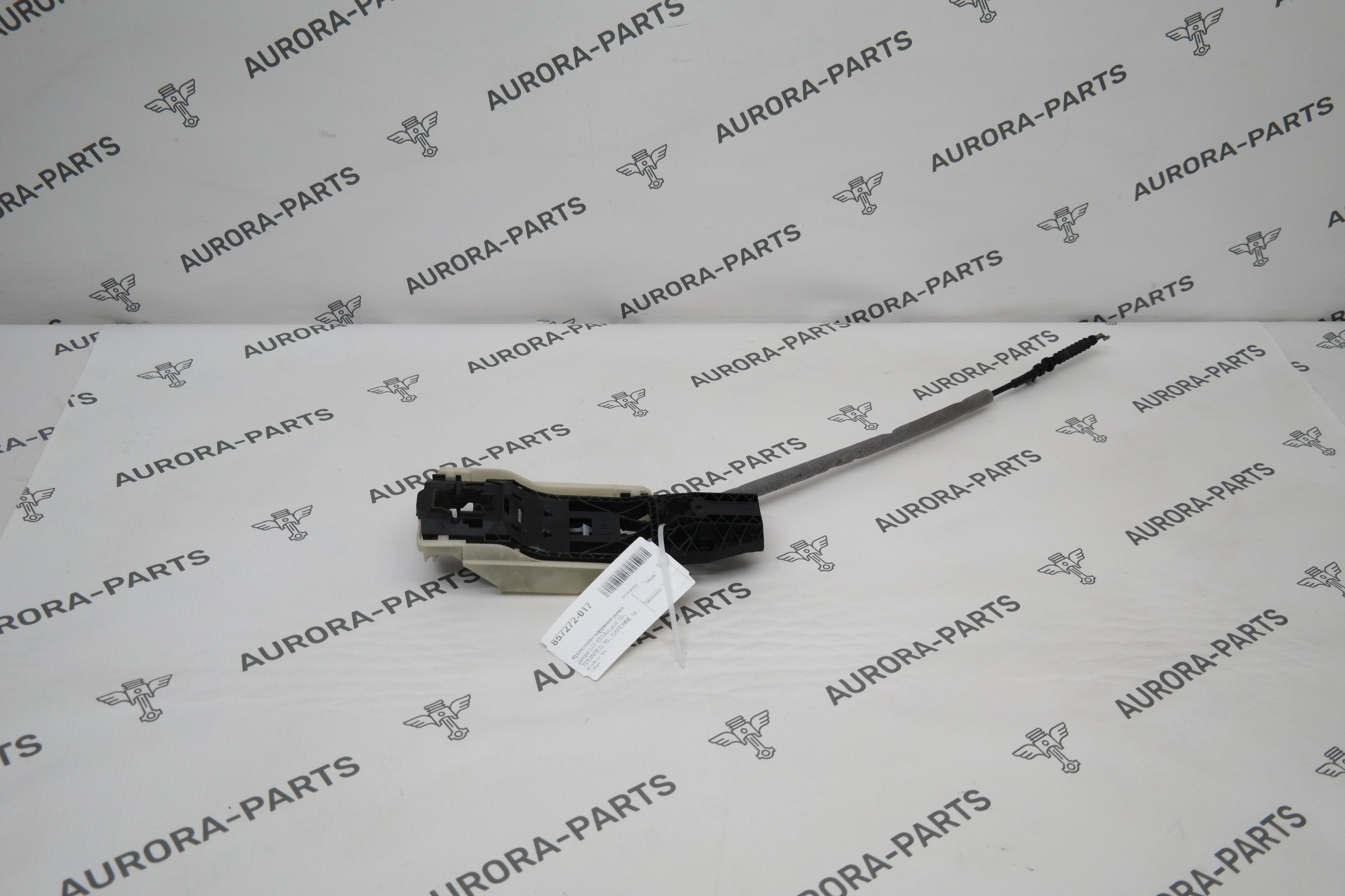 Кронштейн наружней ручки двери LH=RH VW Amarok