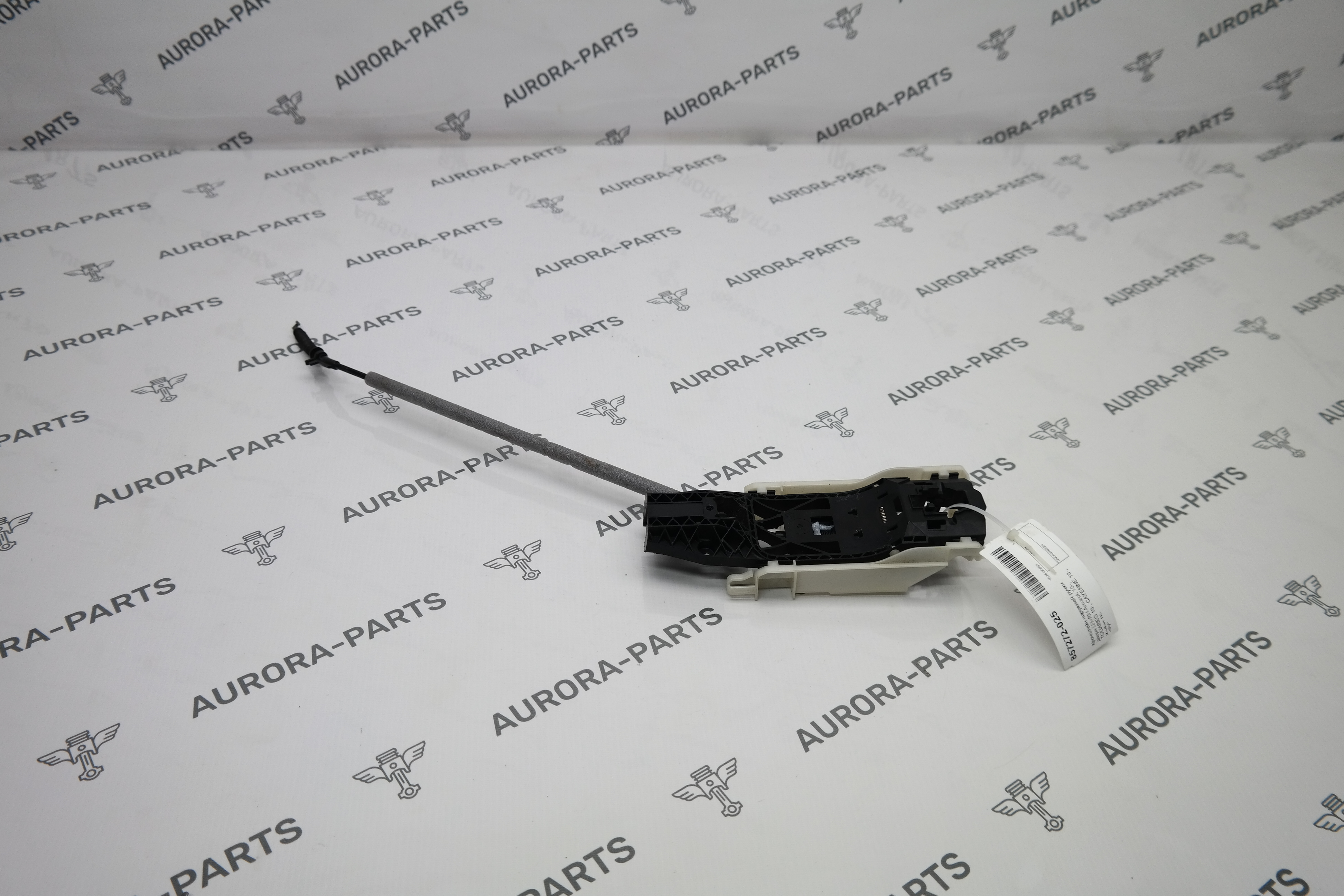 Кронштейн наружней ручки двери LH=RH VW Amarok