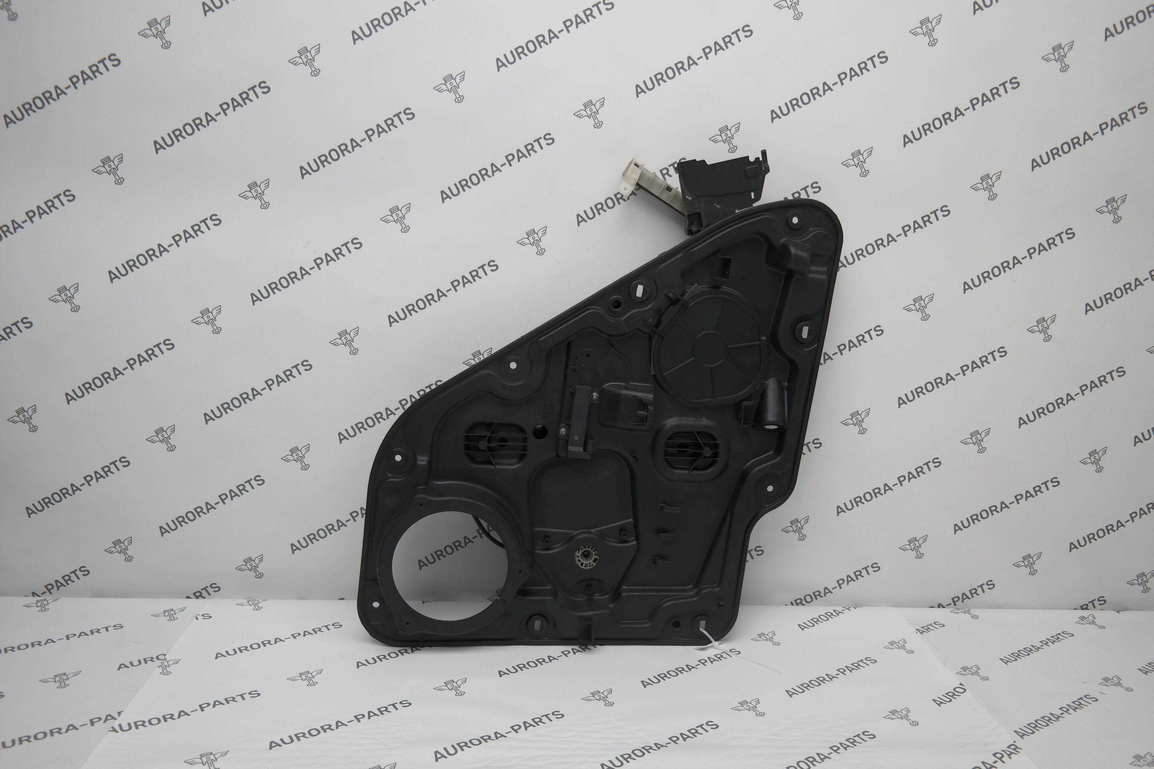 Стеклоподъемник задней двери LH Jeep Grand Cherokee