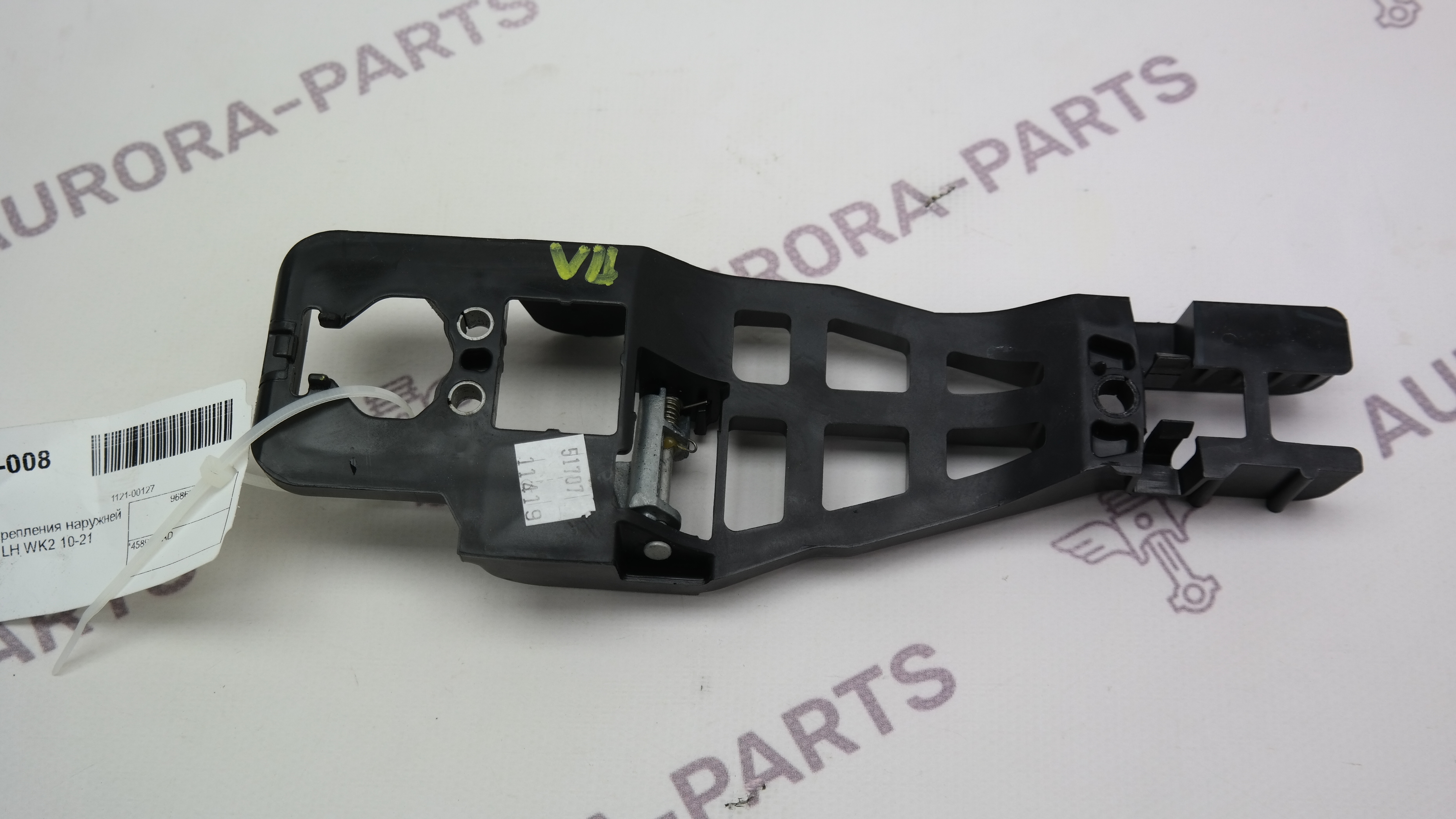 Кронштейн крепления наружней ручки двери LH Jeep Grand Cherokee