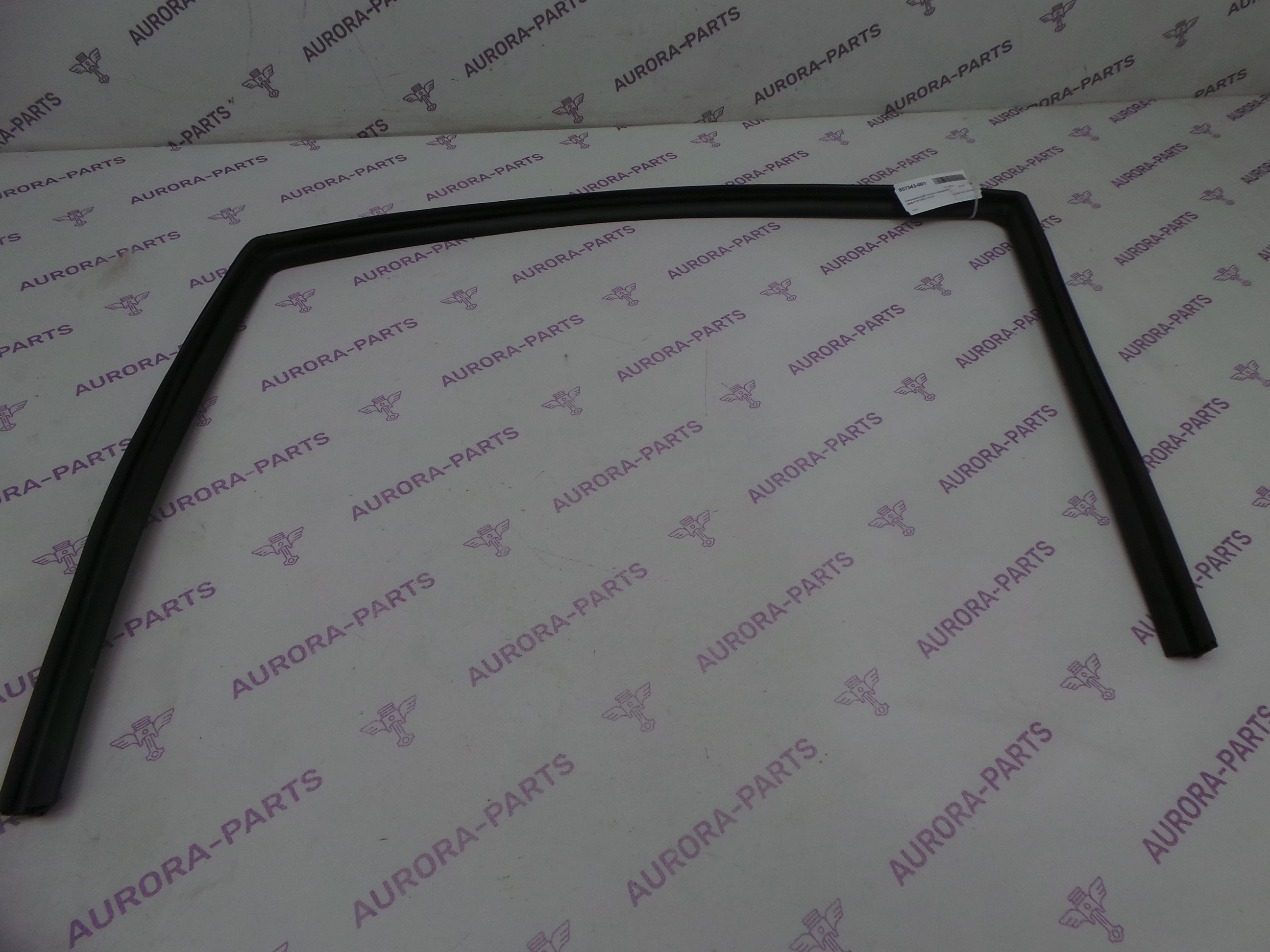 Направляющая стекла передней двери LH Jeep Grand Cherokee