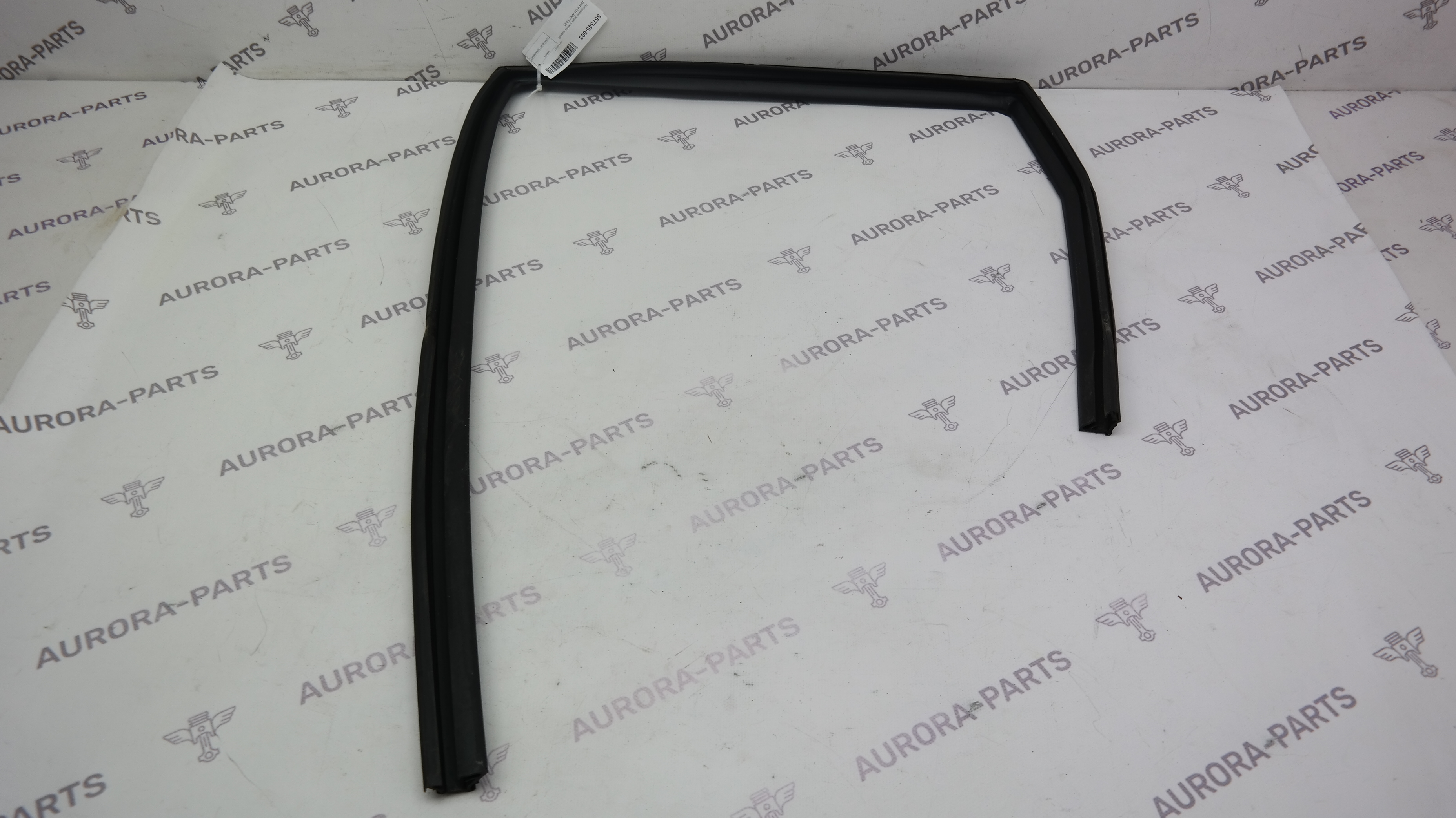 Направляющая стекла задней двери LH Jeep Grand Cherokee