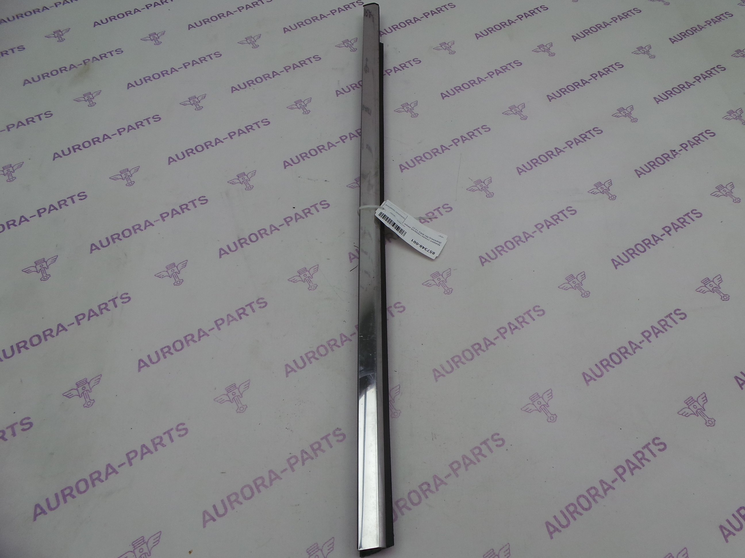 Молдинг стекла передней двери (Бархотка) RH Jeep Grand Cherokee