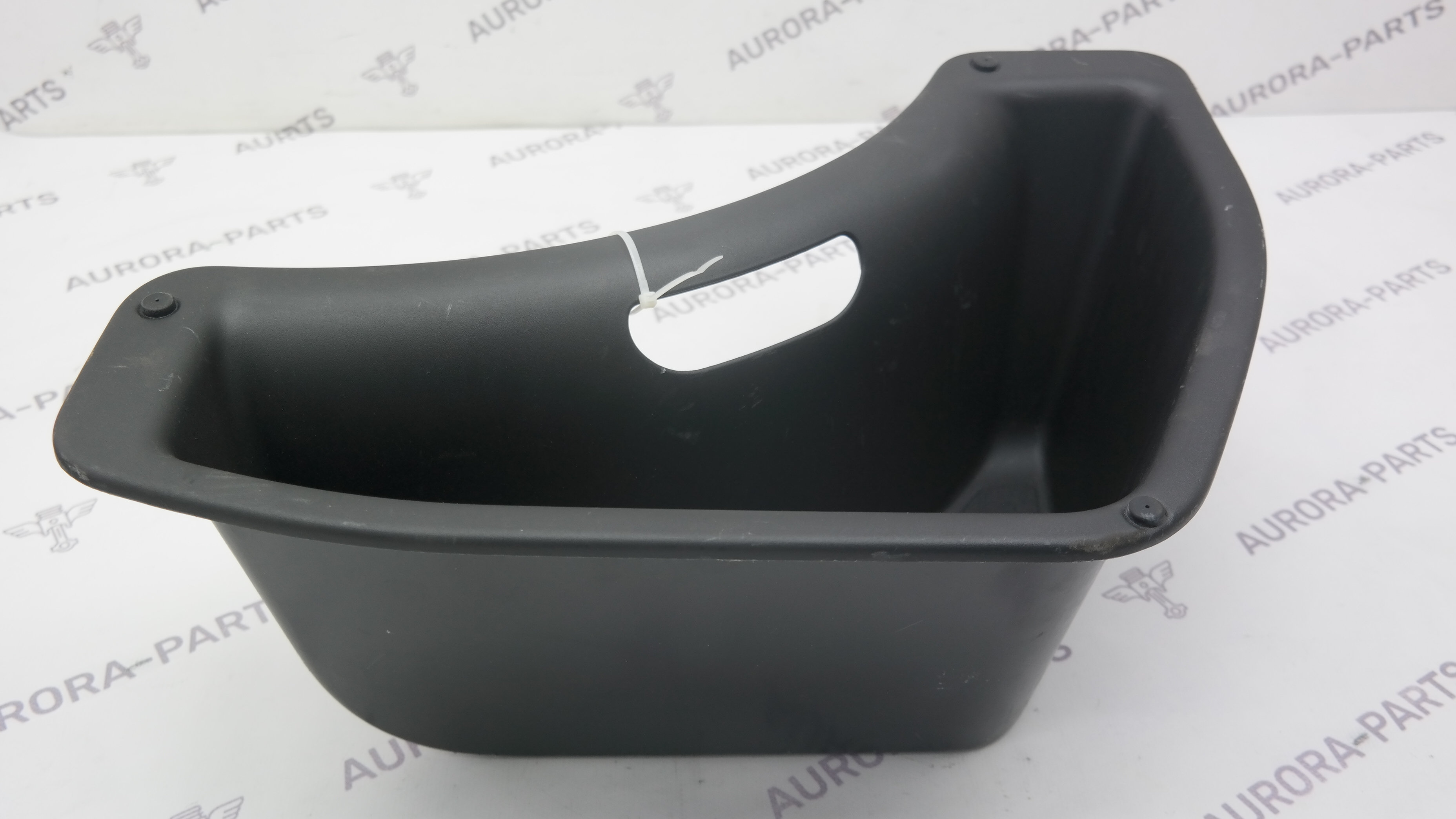 Ниша багажника для мелочей LH Jeep Grand Cherokee