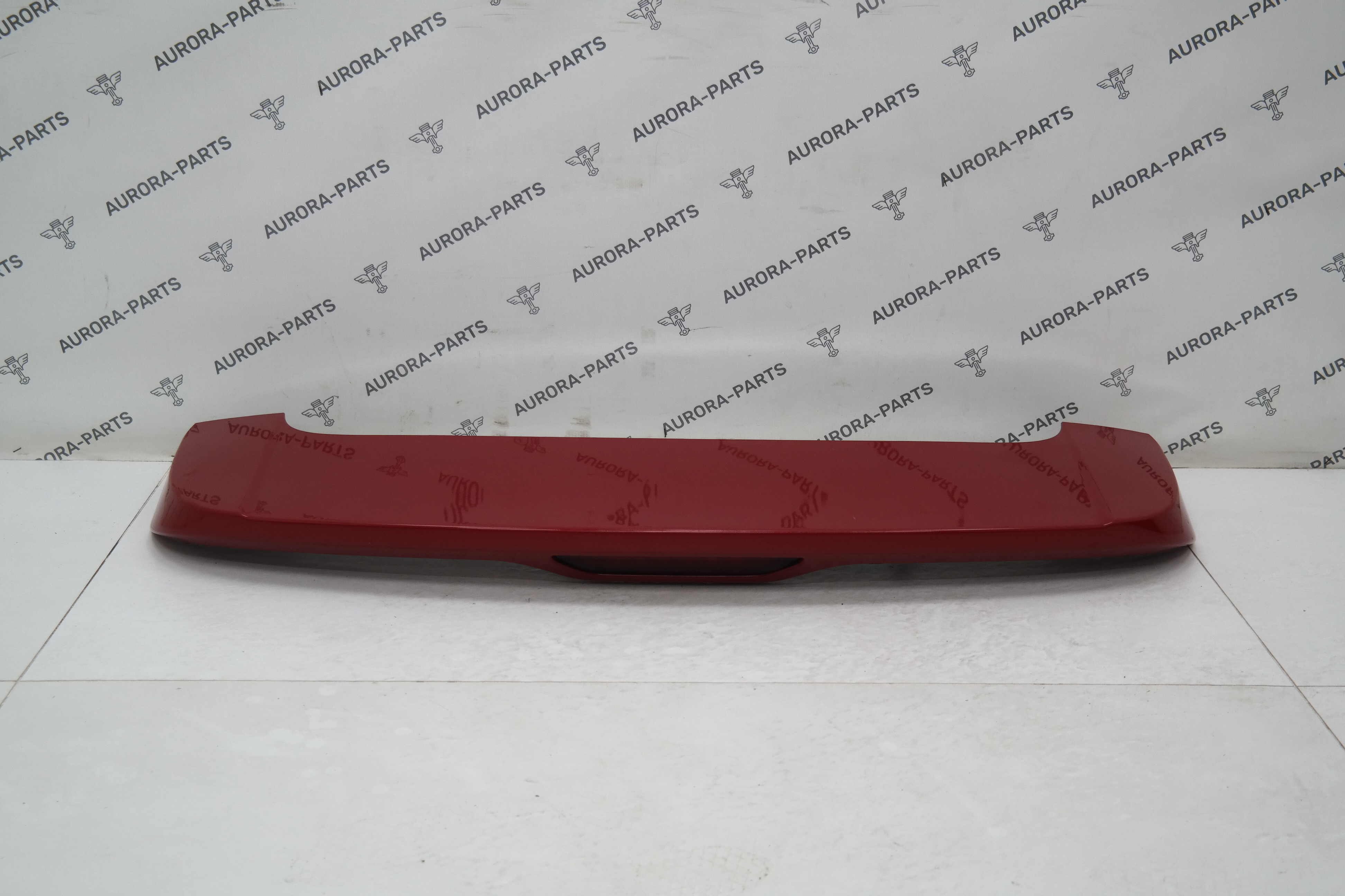 Спойлер крышки багажника Jeep Grand Cherokee