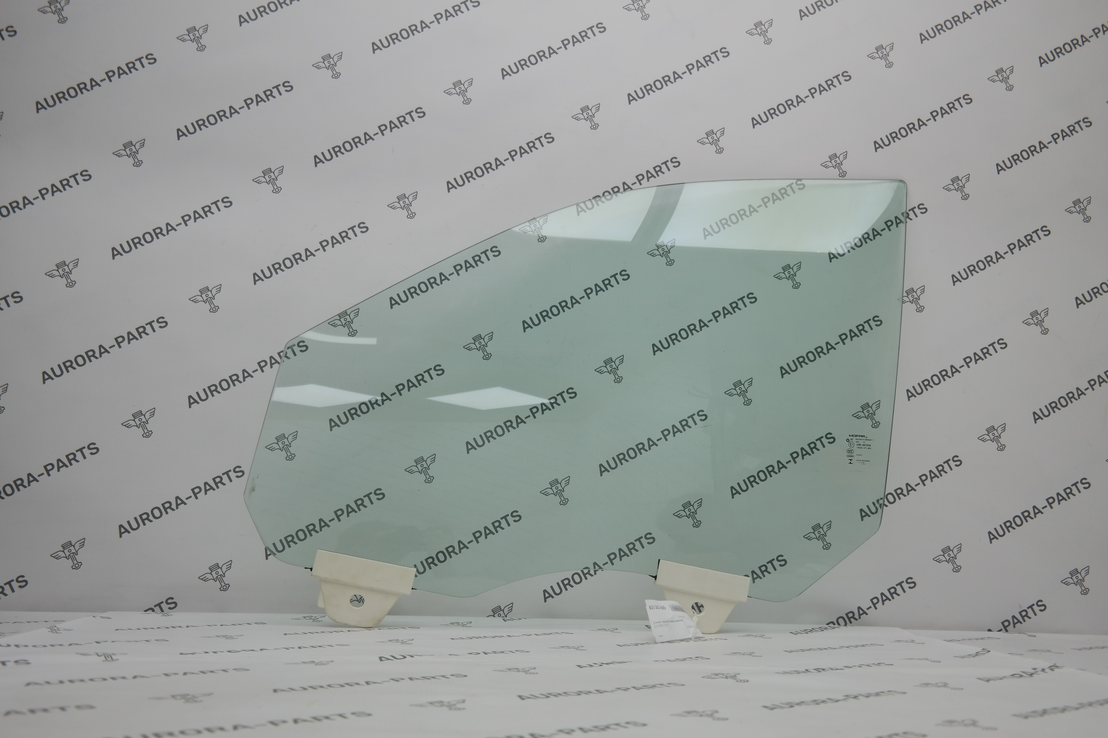 Стекло передней двери (двойное) LH Jeep Grand Cherokee