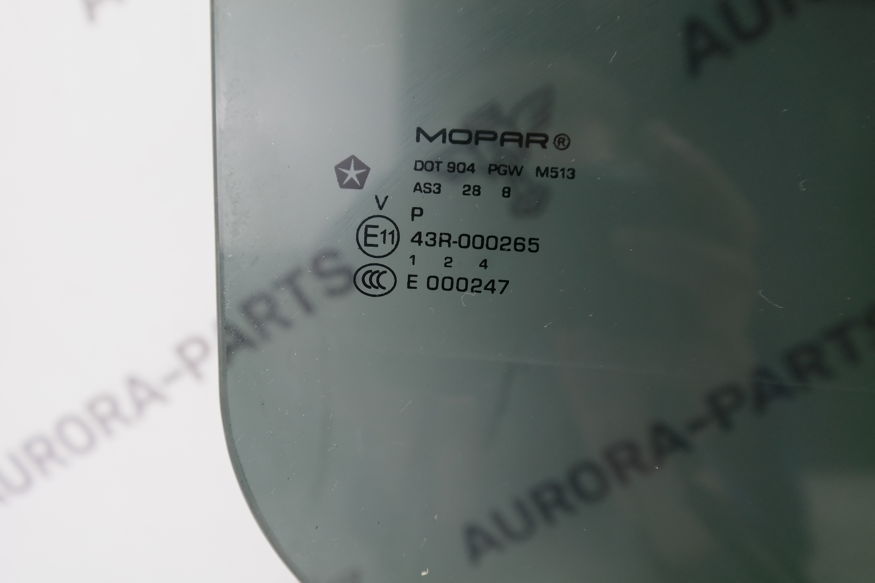 Стекло задней двери тонированное (одинарное) RH Jeep Grand Cherokee