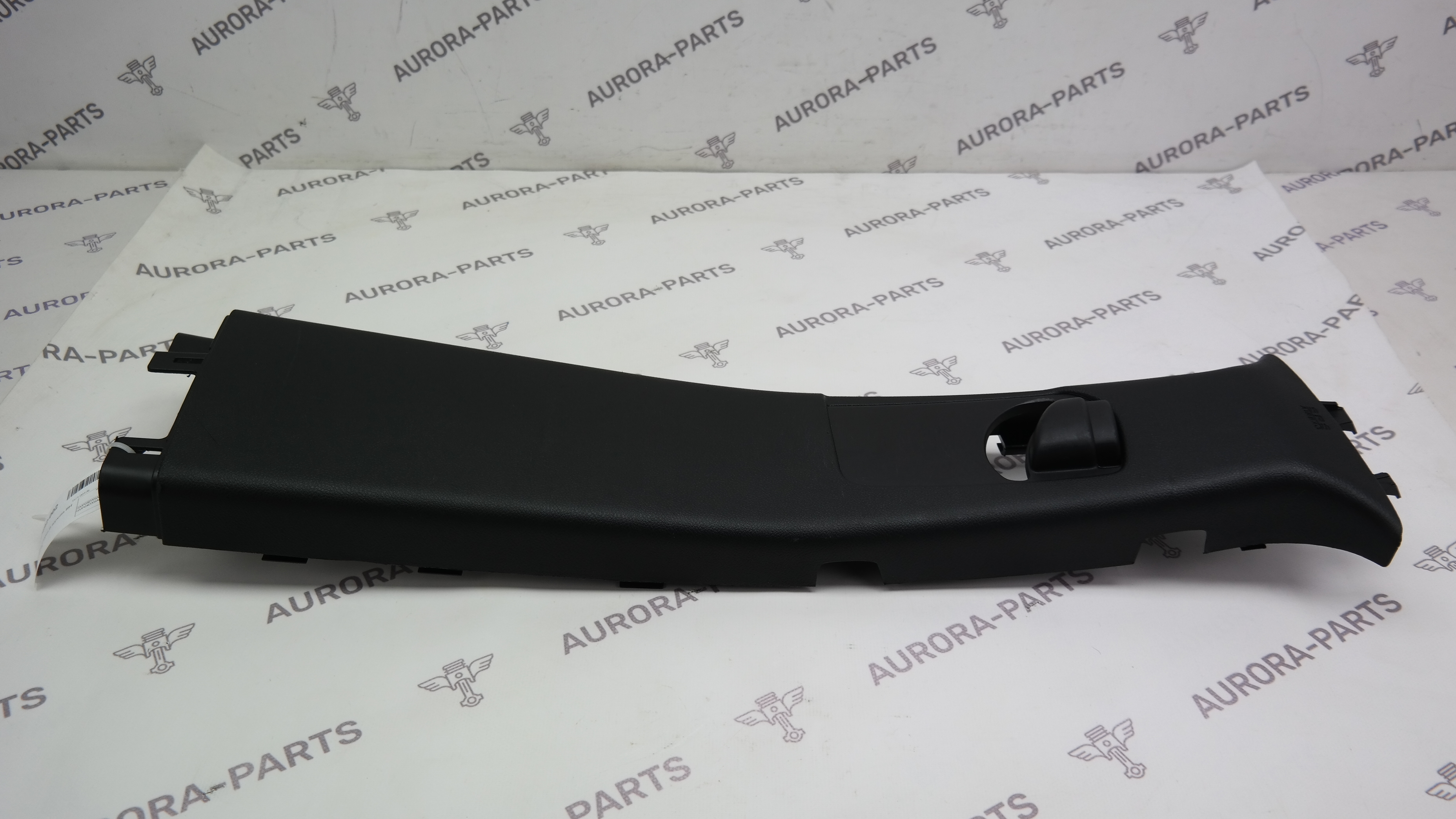 Обшивка стойки B верхняя RH Jeep Grand Cherokee