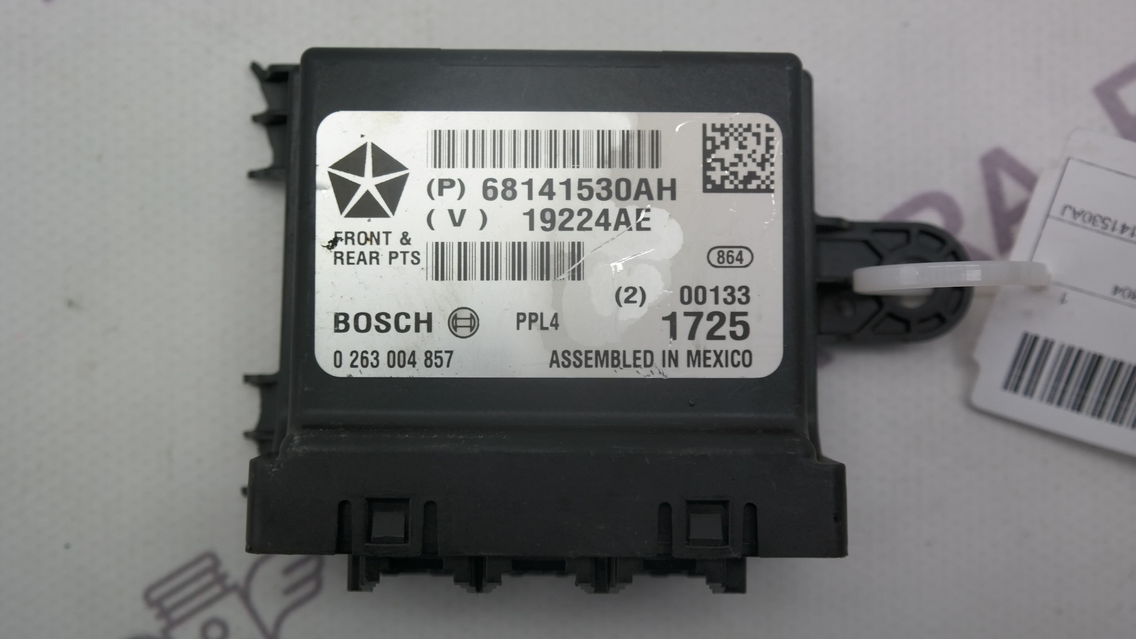 Блок управления парктрониками Jeep Grand Cherokee