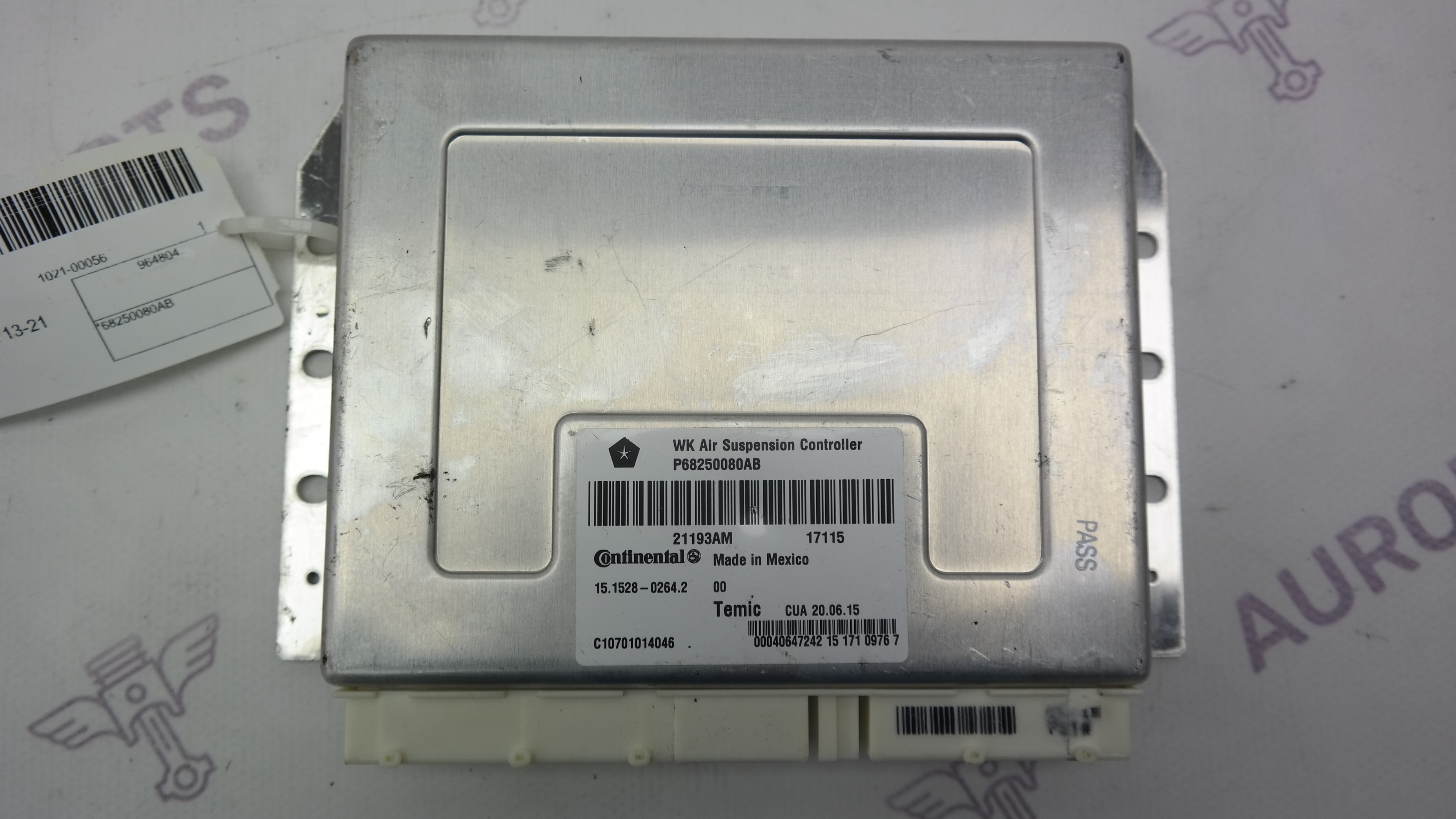 Блок управления пневмоподвеской Jeep Grand Cherokee