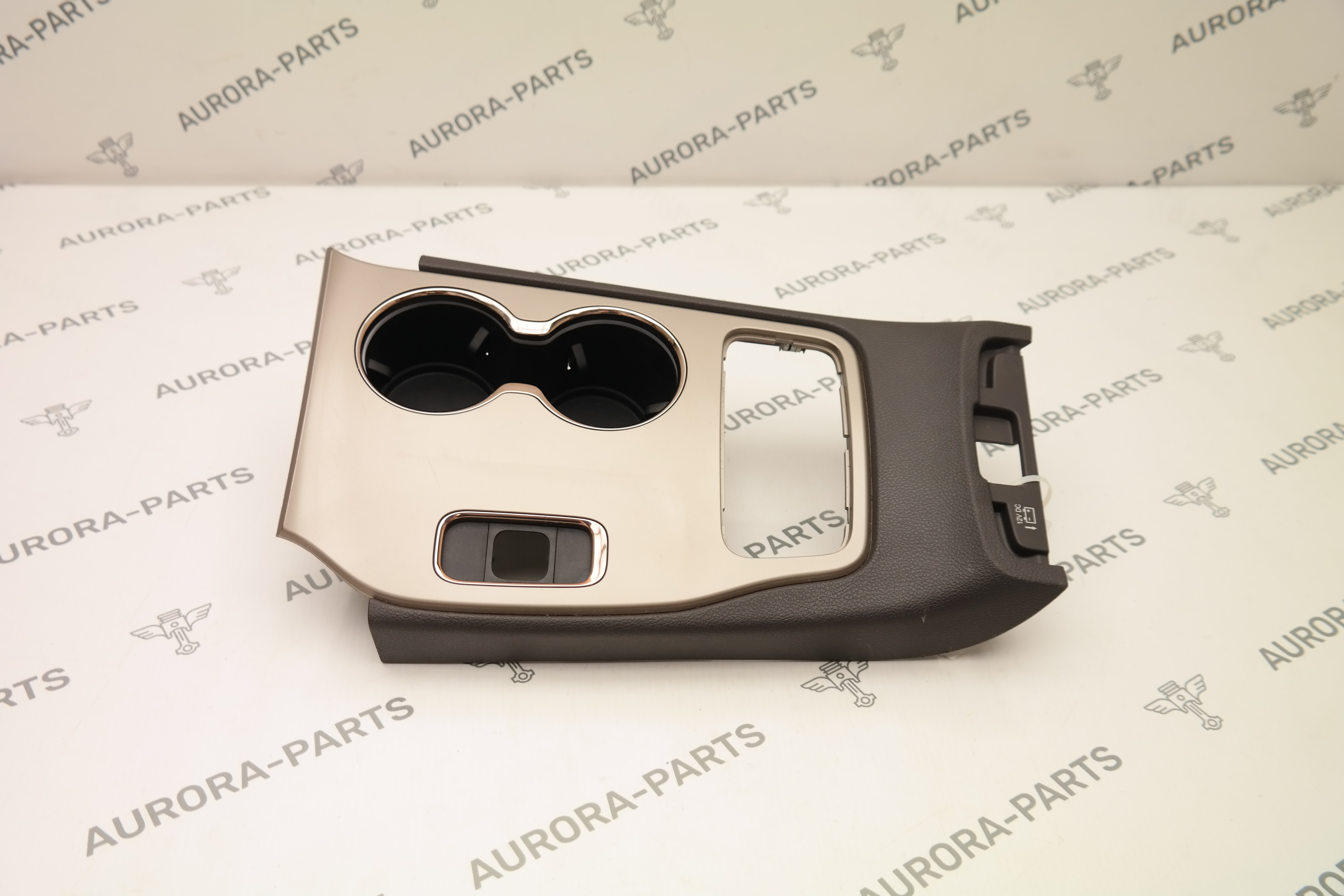 Накладка центральной консоли на селектор АКПП Jeep Grand Cherokee