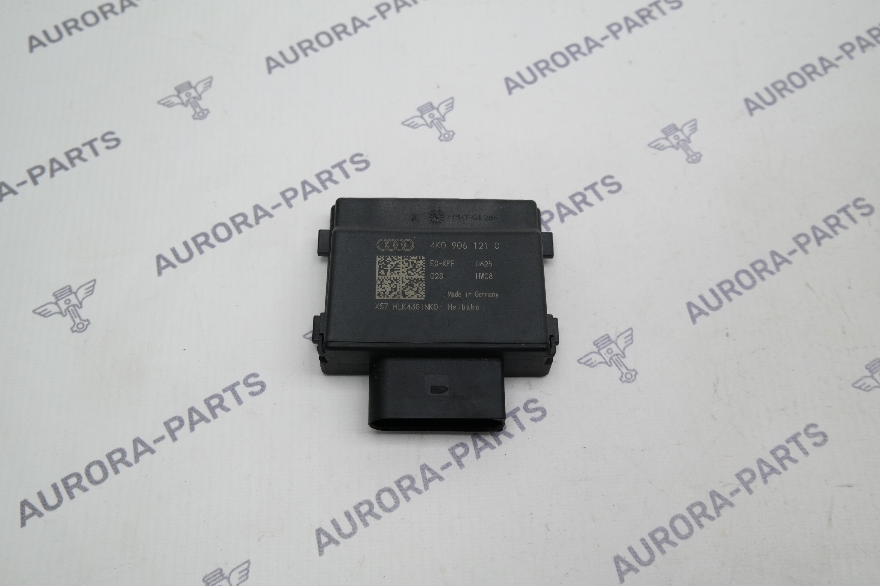 Блок управления топливным насосом Audi A4