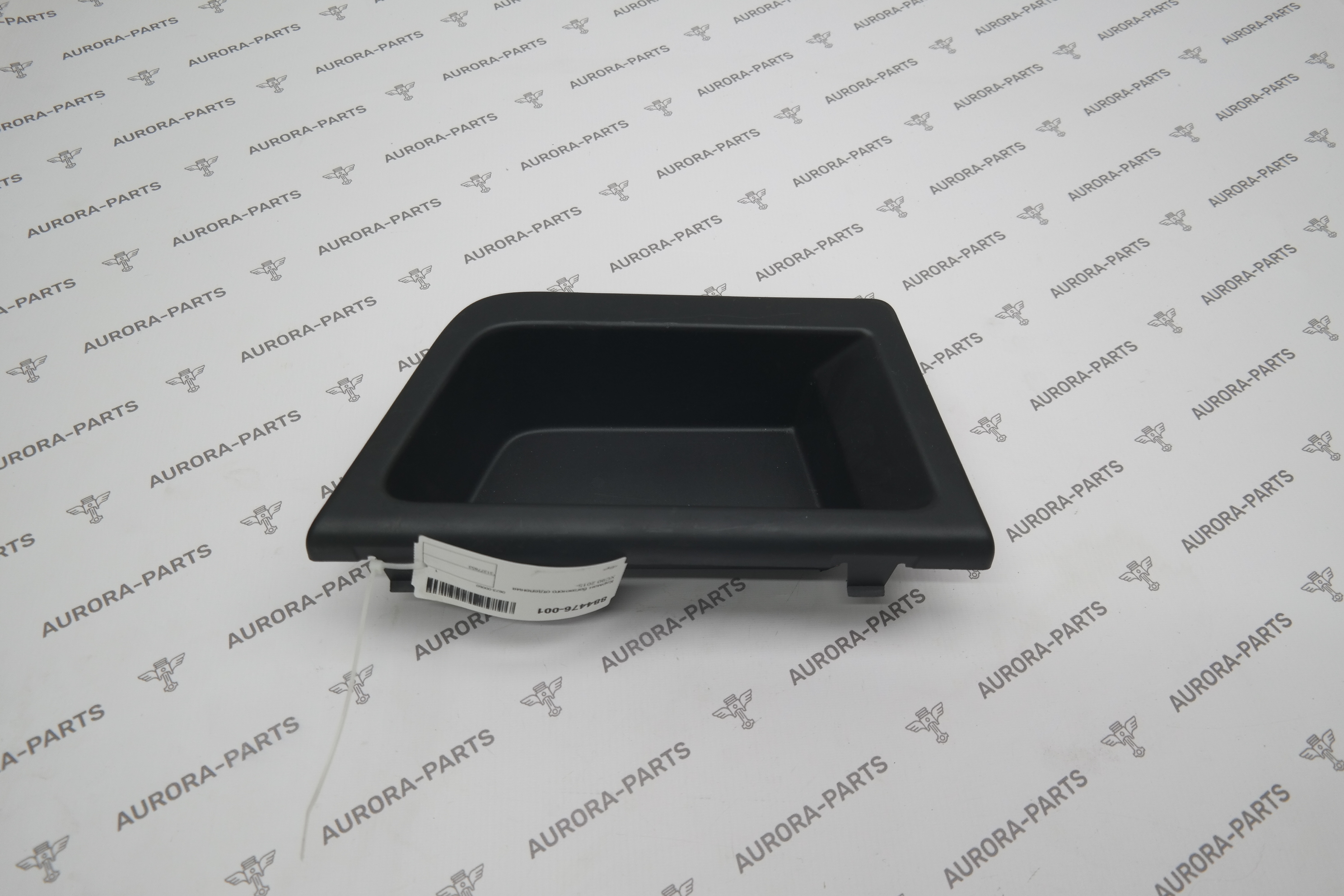 Ящик для мелочей в багажнике Volvo XC90