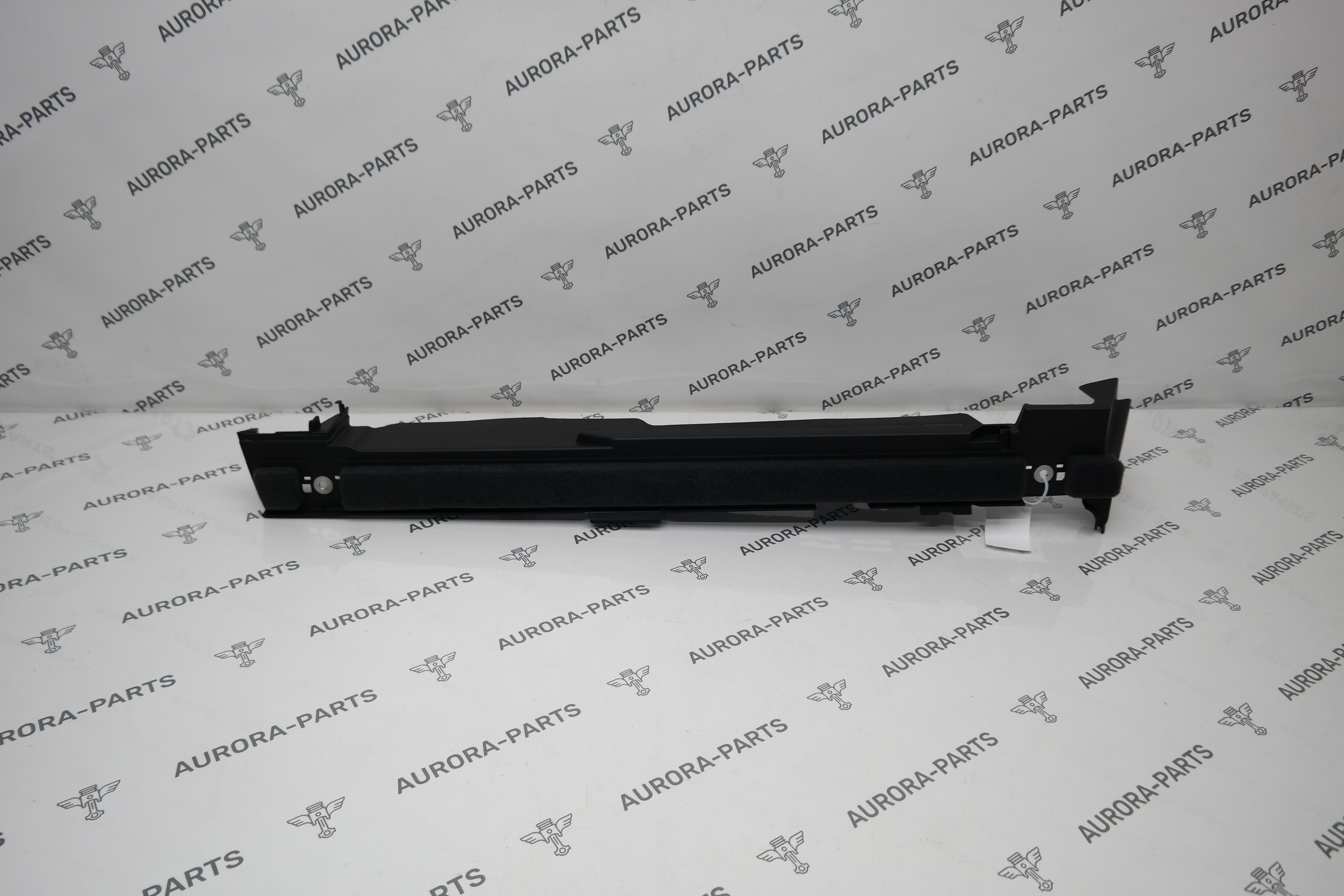 Опора пола багажника RH VW Touareg