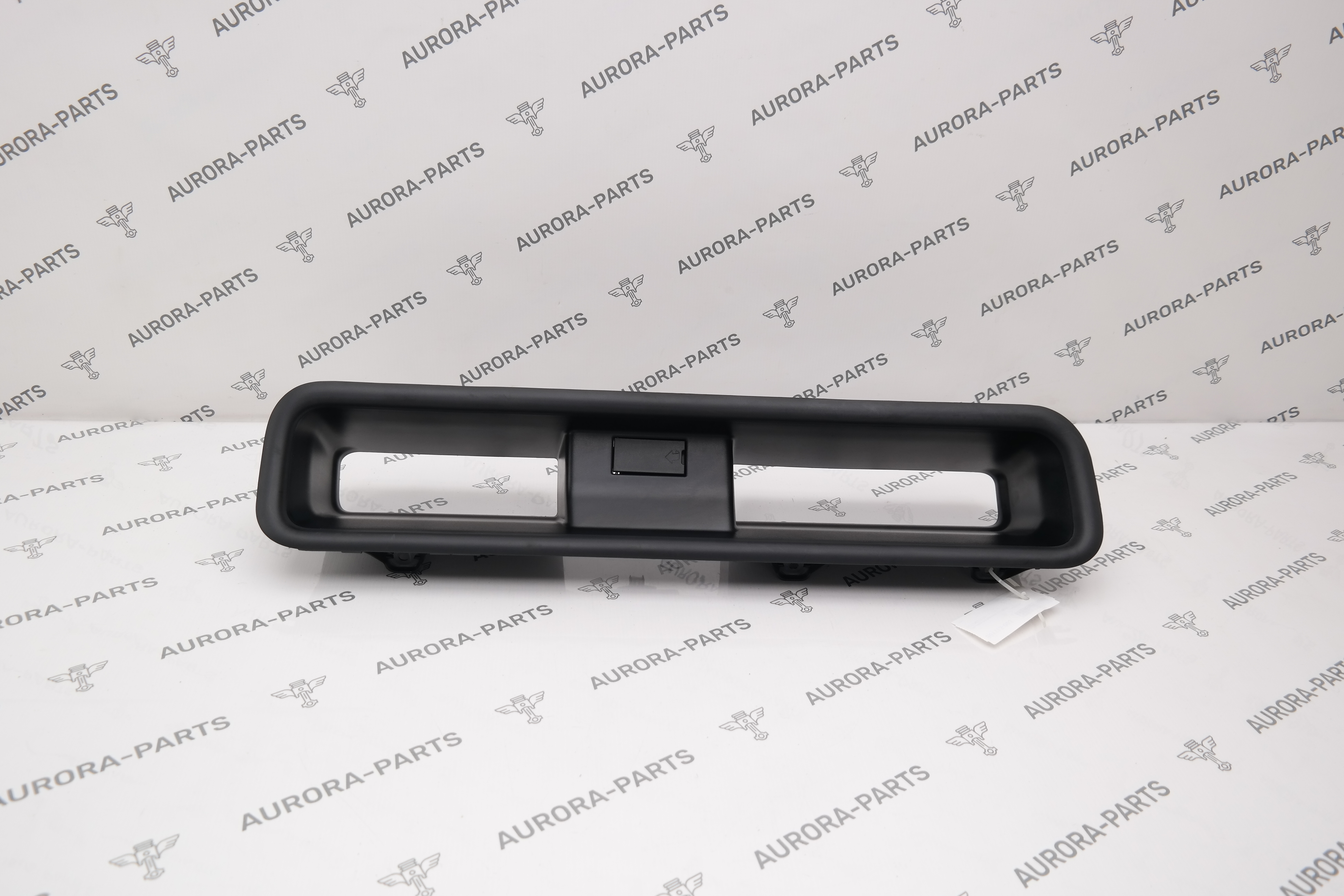 Обшивка внутренняя LН Land Rover Defender