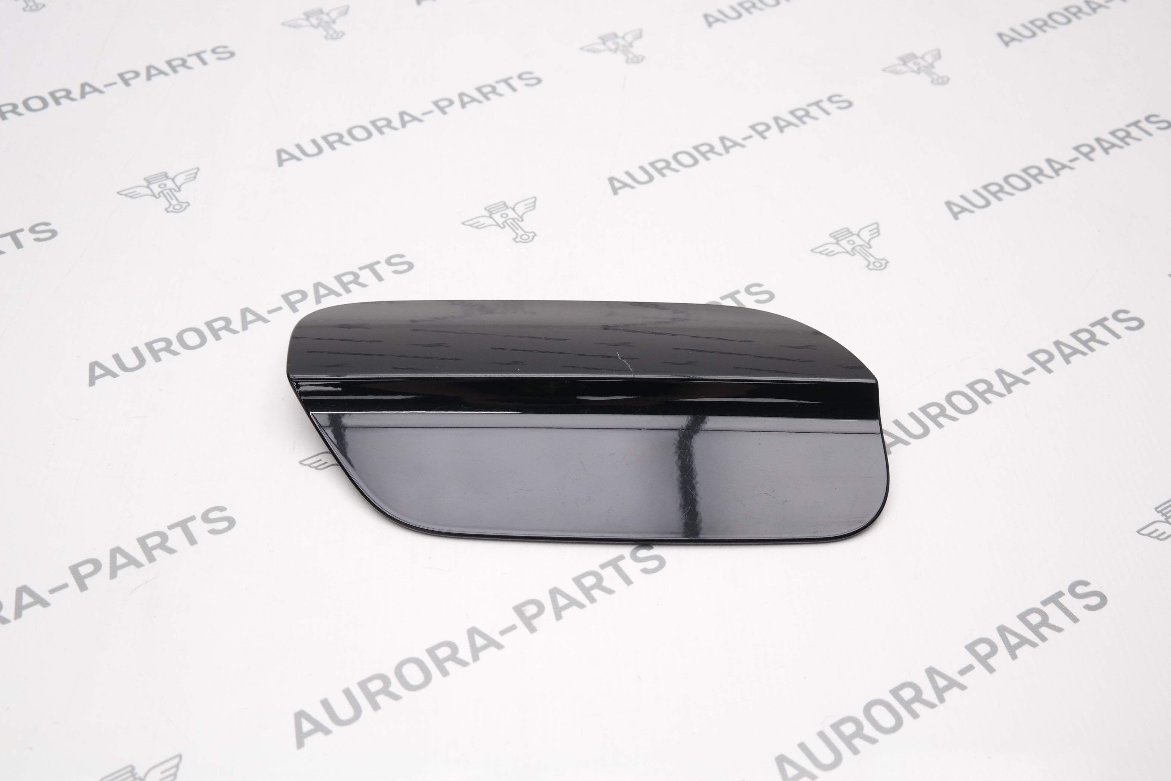 Крышка лючка топливного бака VW Touareg