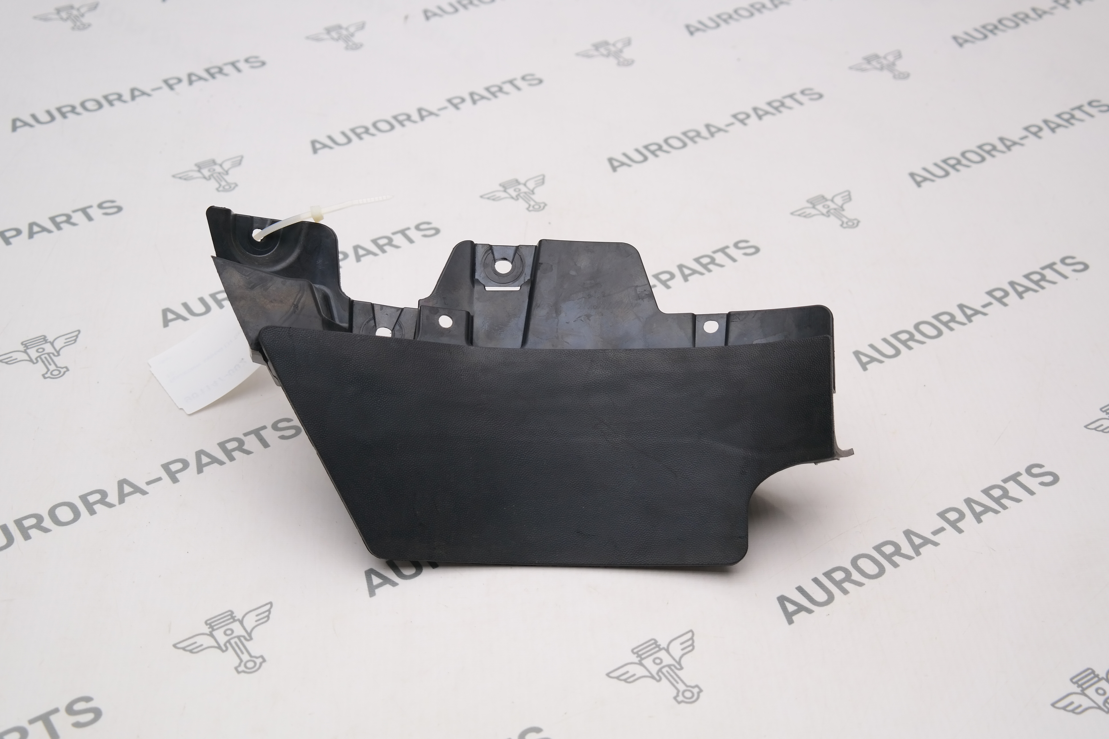 Брызговик задний LH VW Touareg