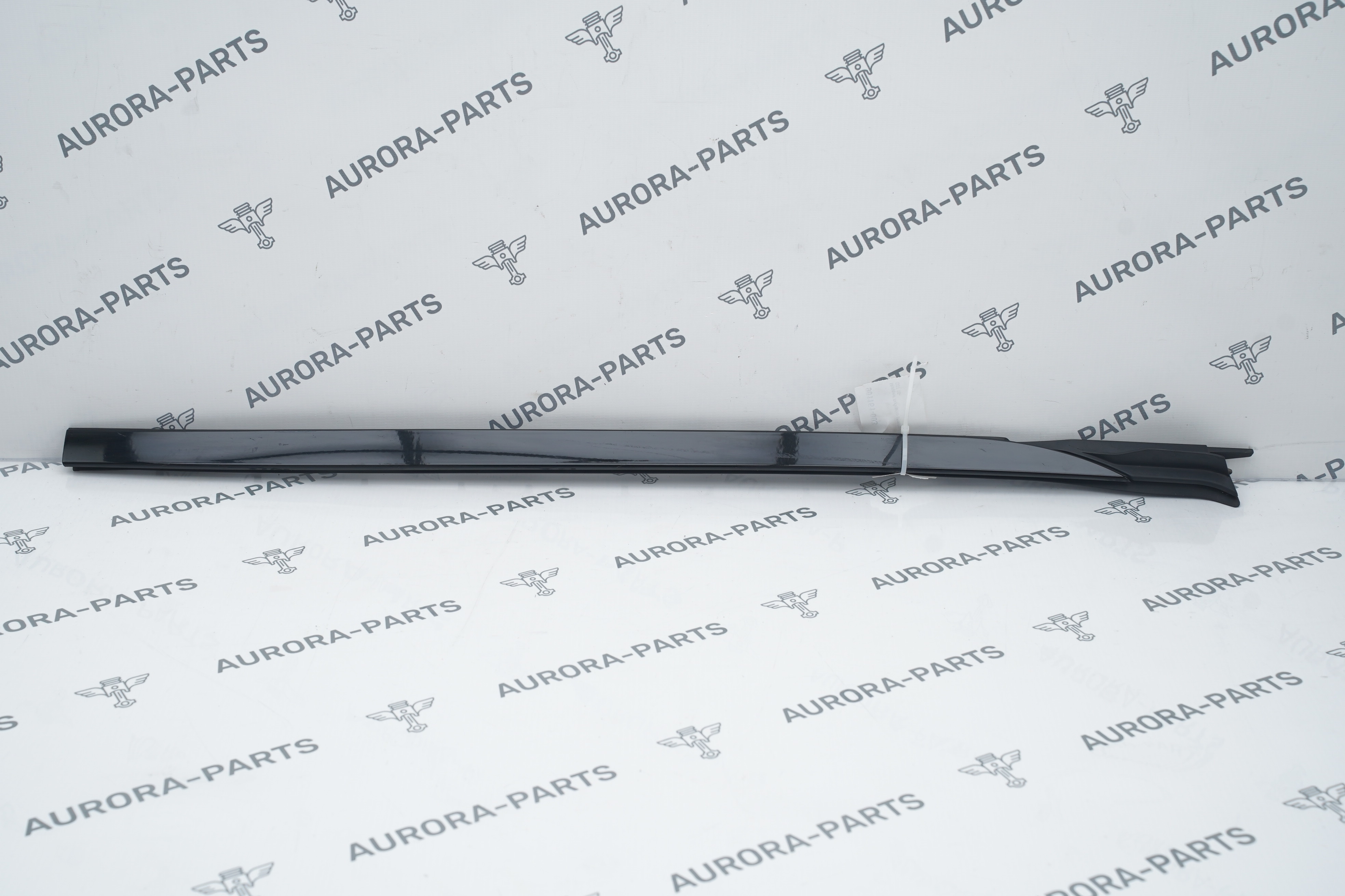 Молдинг лобового стекла LH BMW X7