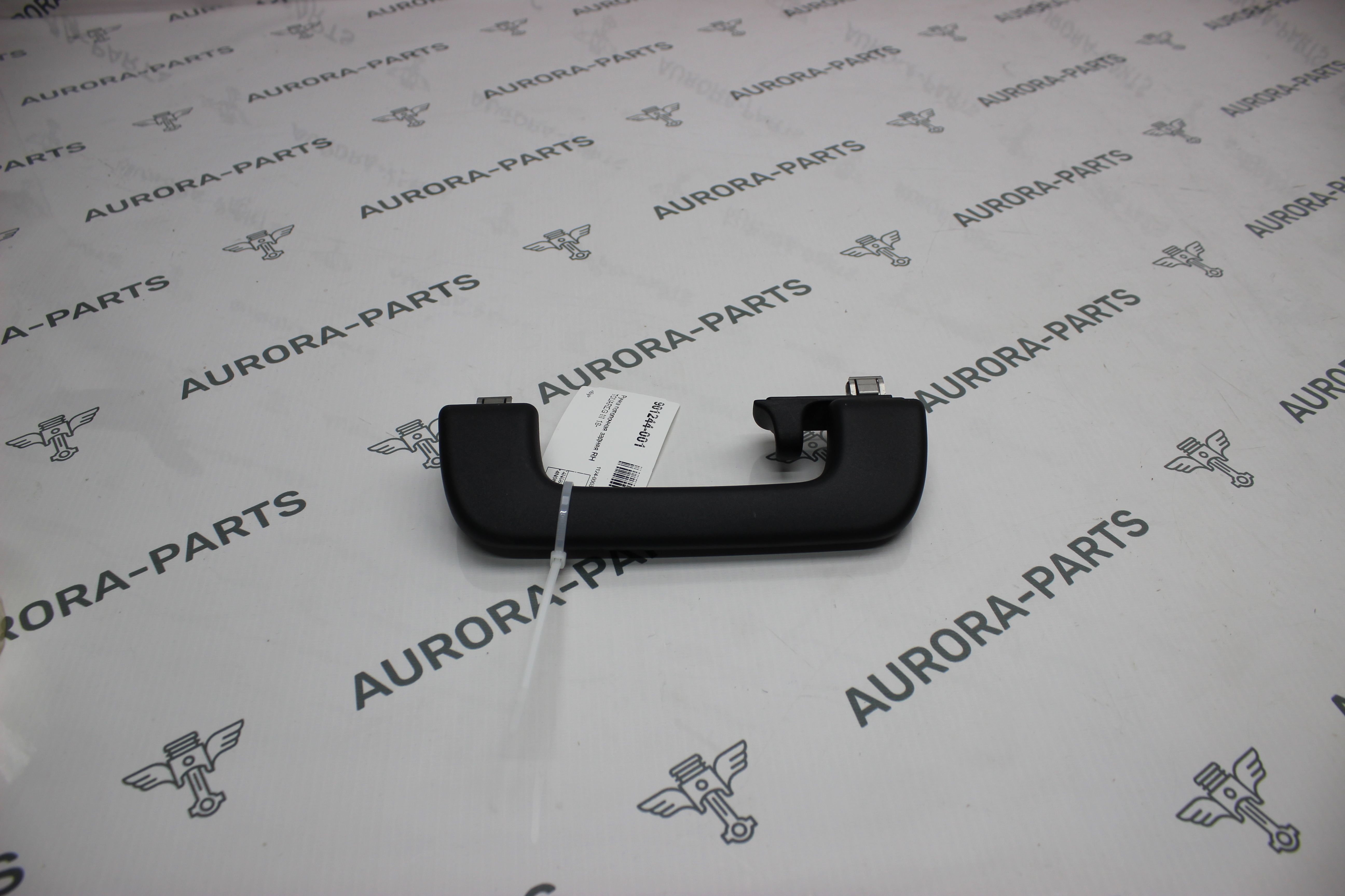 Ручка потолочная задняя RH VW Touareg