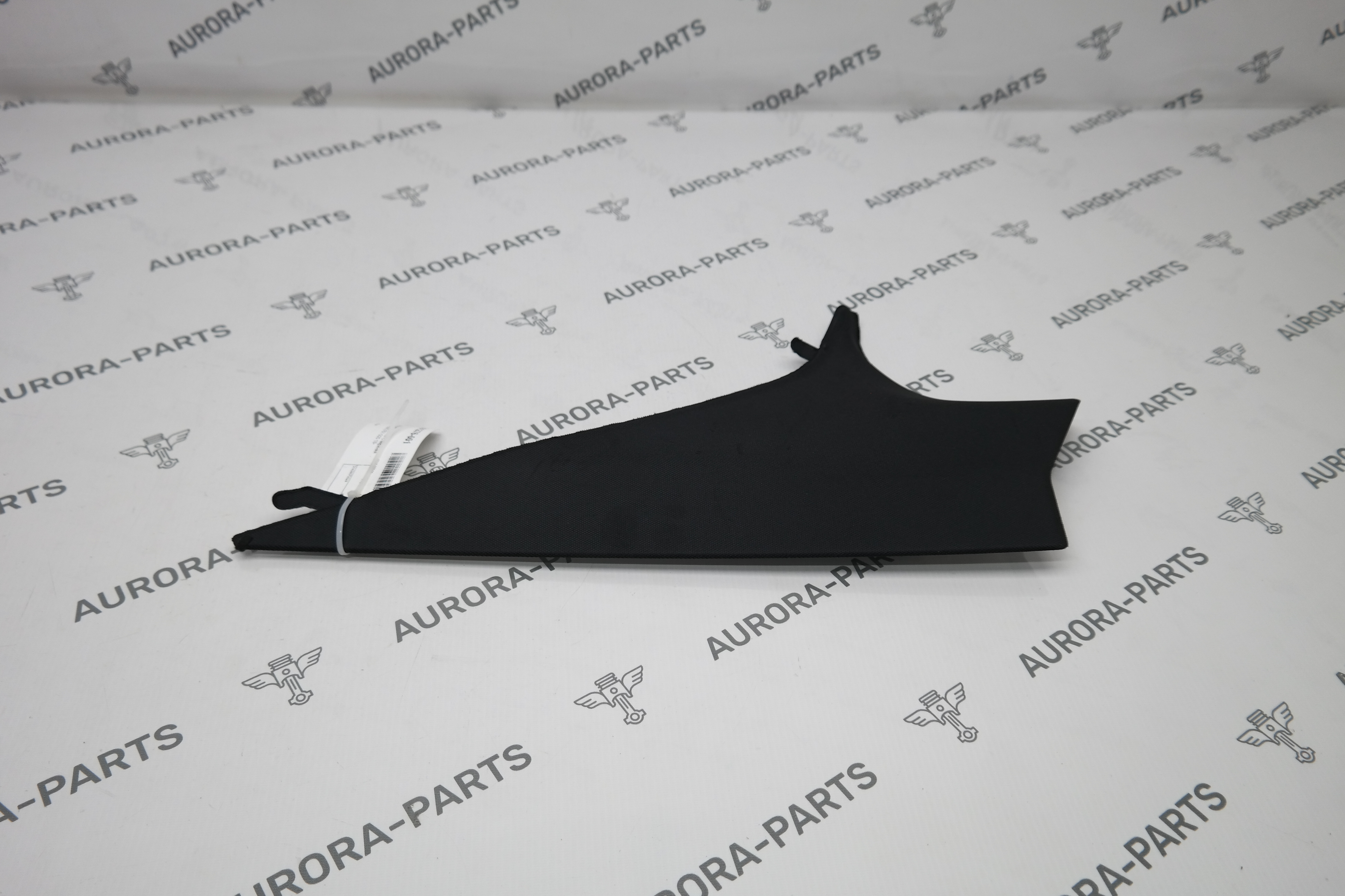 Обшивка стойки C верхняя (anthrazit) RH BMW 3-Series