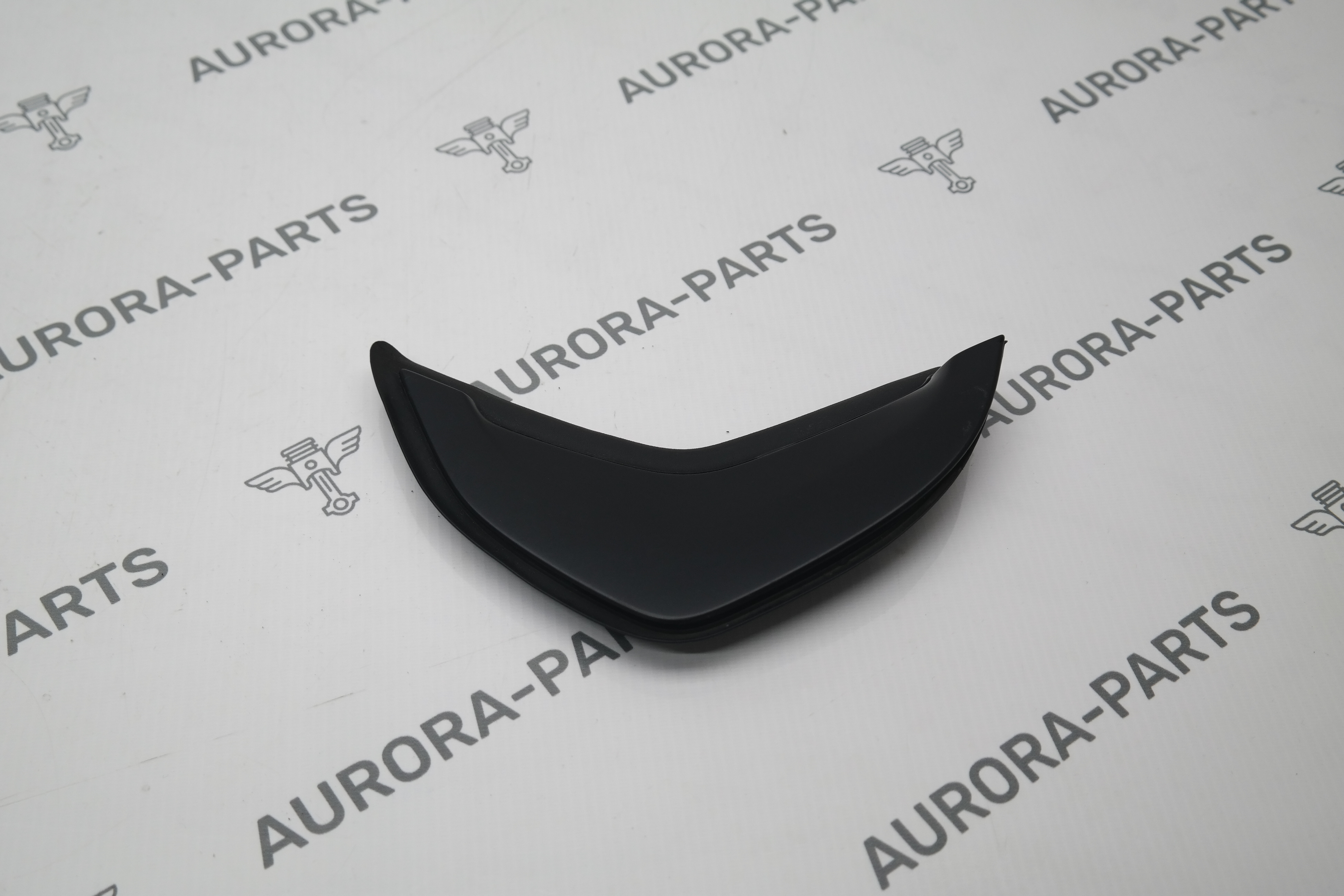 Молдинг задней двери (Уголок) RH BMW 3-Series