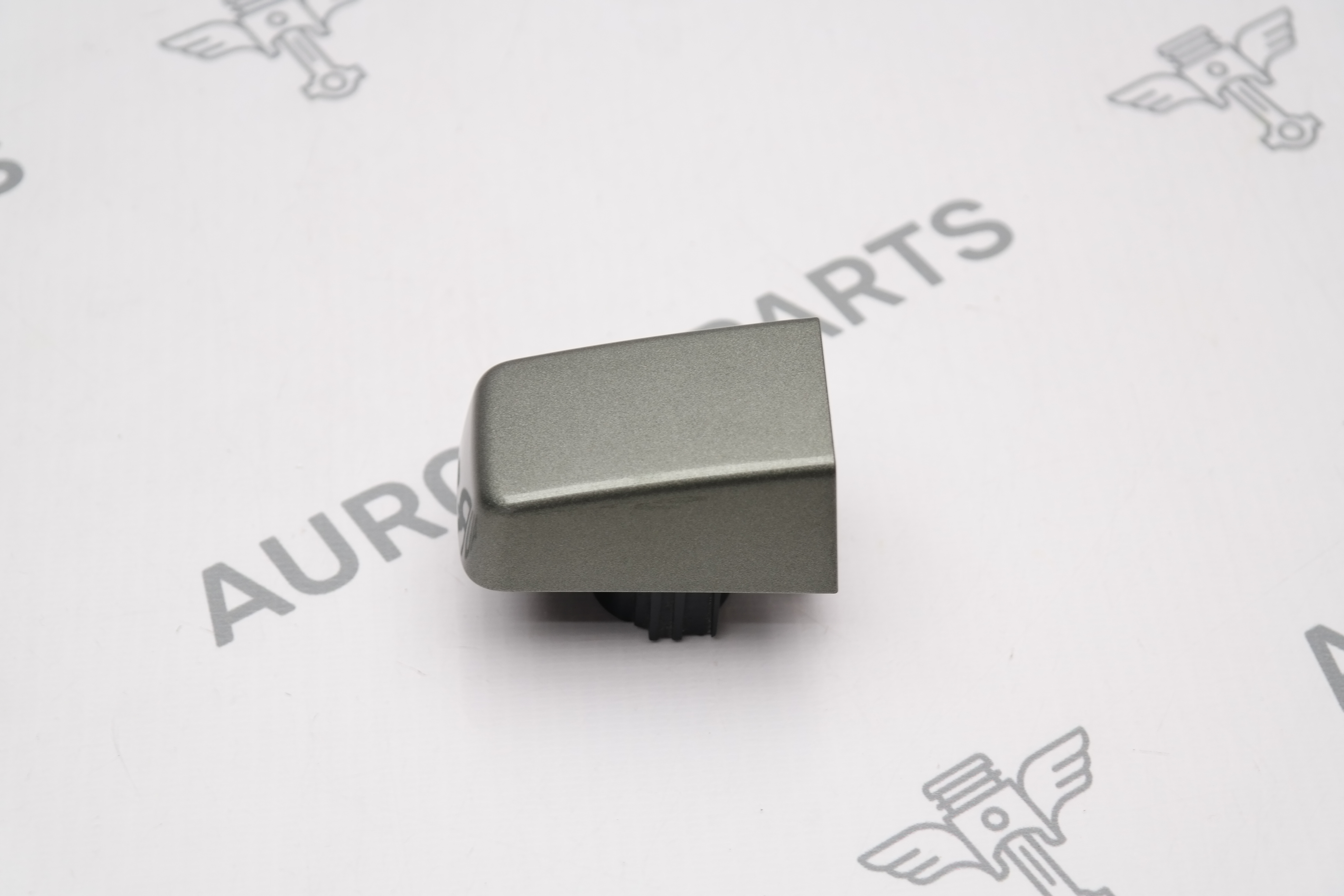 Накладка ручки задней наружней RH=LН (хвостик) Land Rover Defender