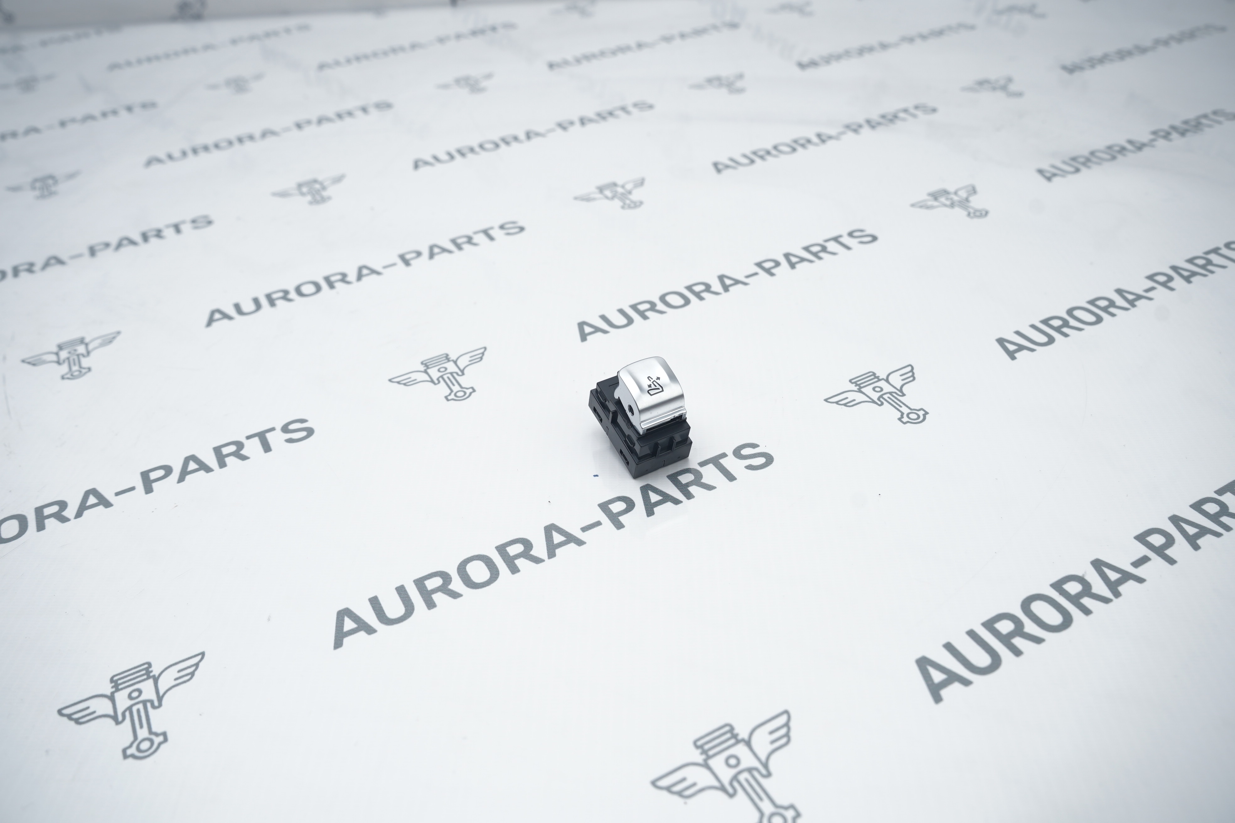 Кнопка управления сиденьем BMW X7