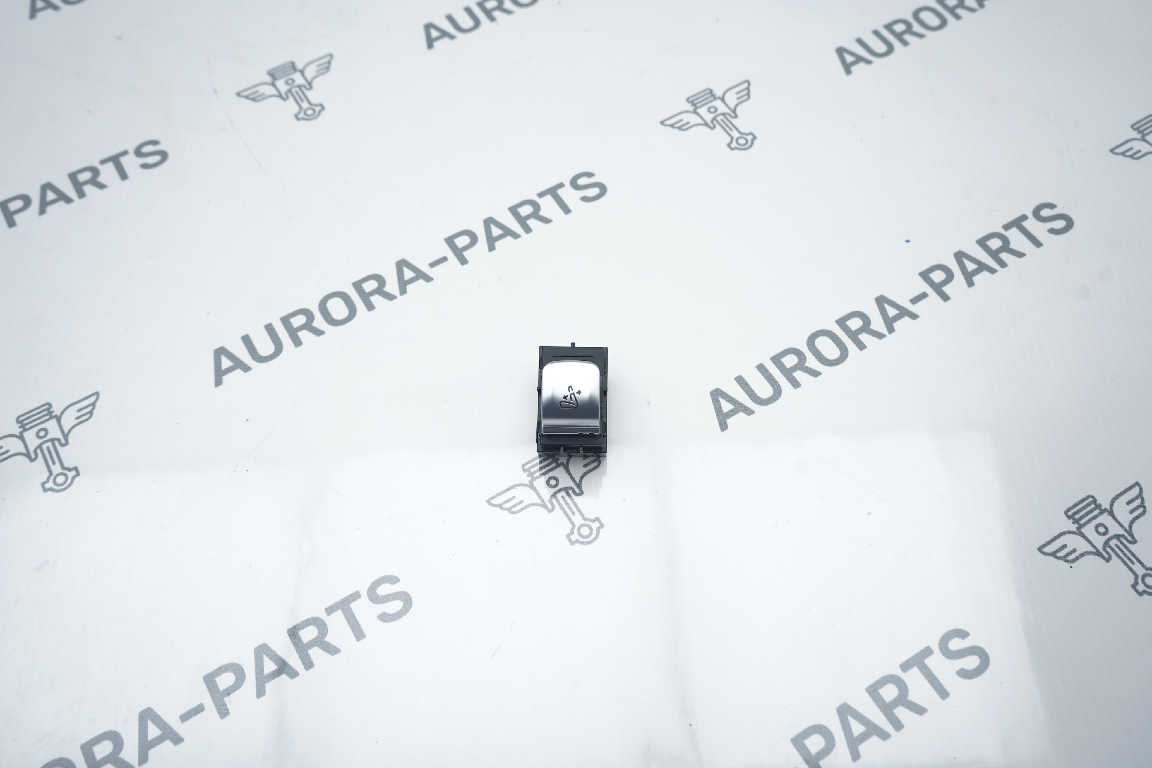 Кнопка управления сиденьем BMW X7