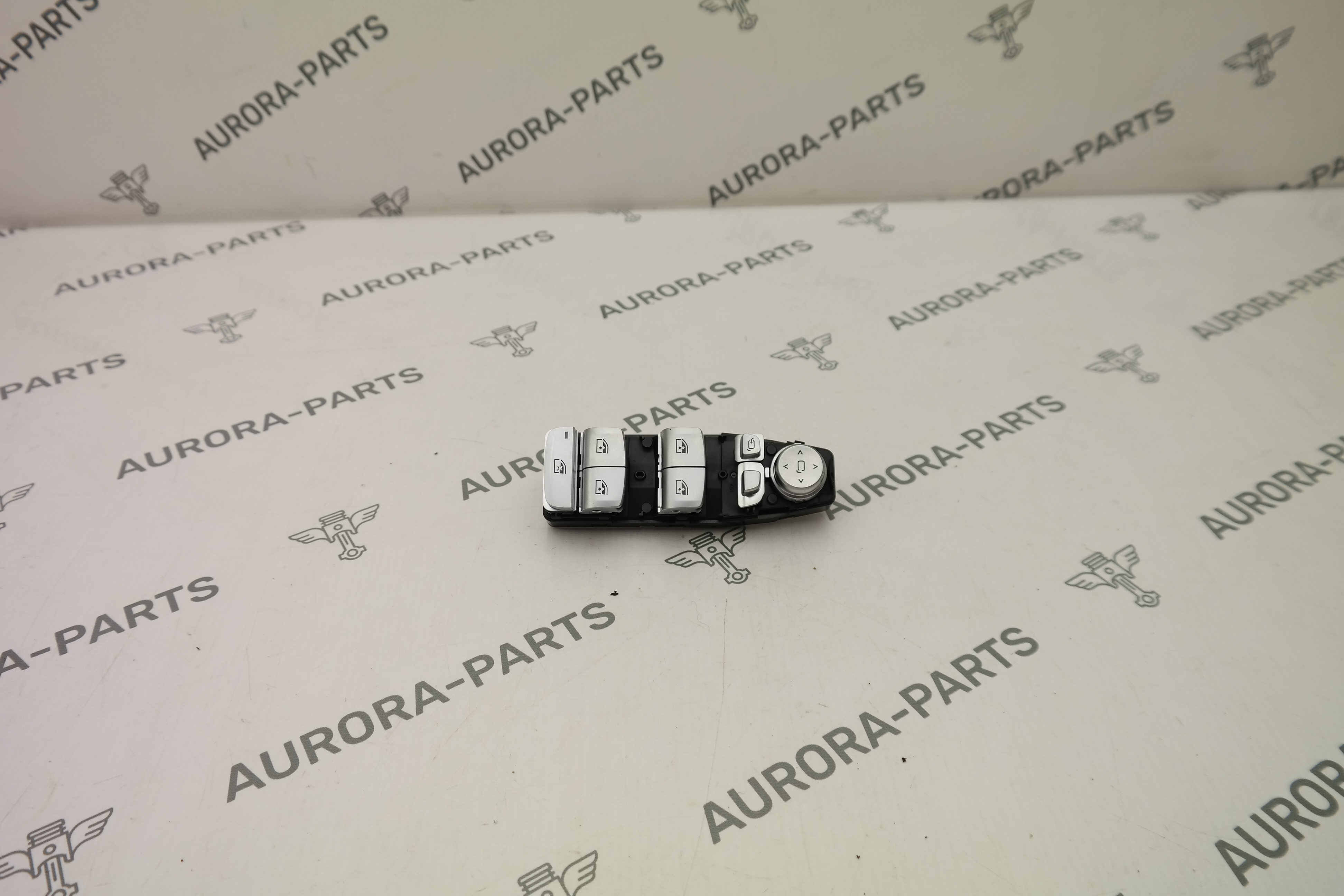 Блок управления стеклоподъёмниками BMW X7