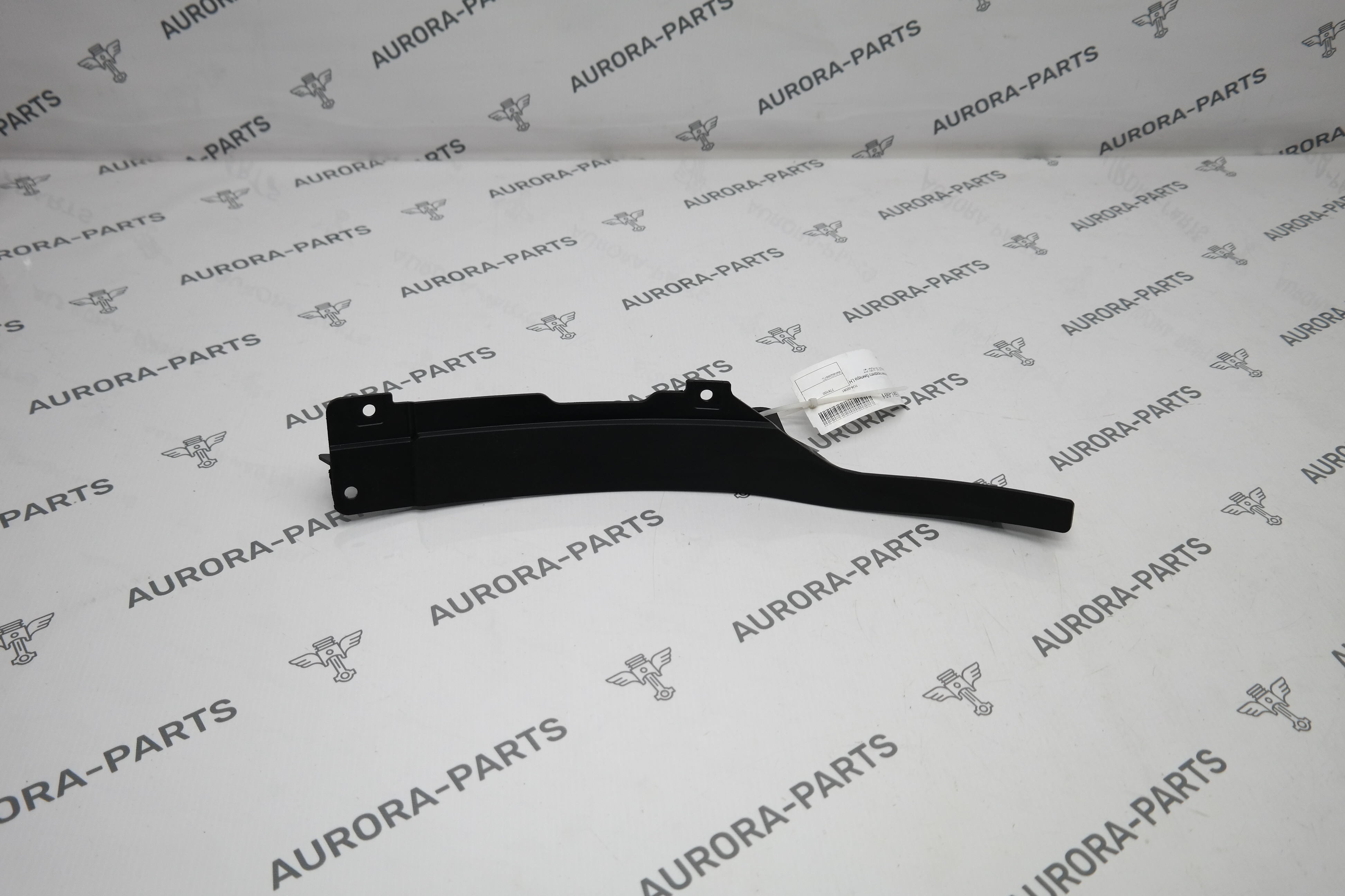 Брызговик переднего бампера LН VW Touareg