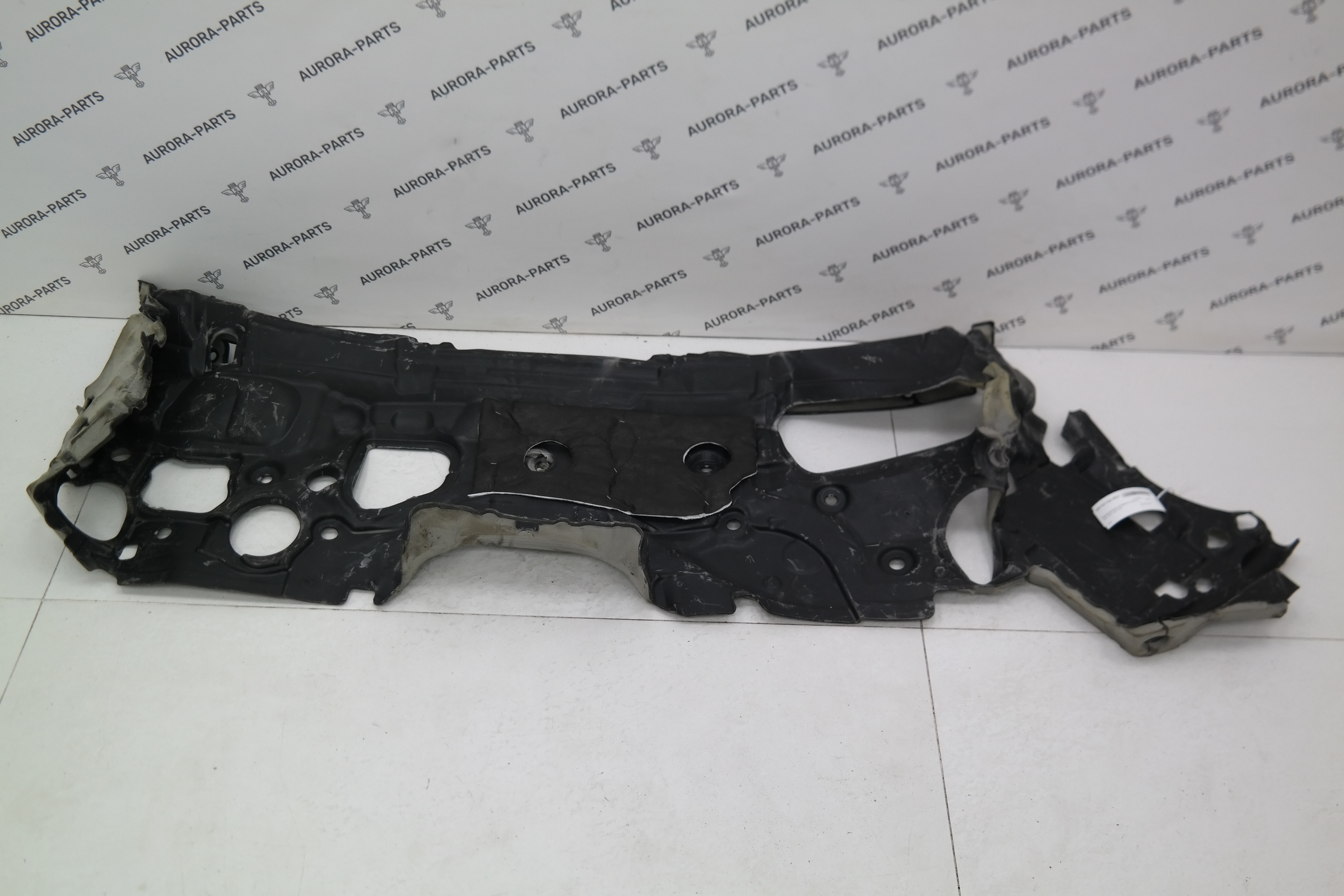 Шумоизоляция моторного отсека BMW 3-Series