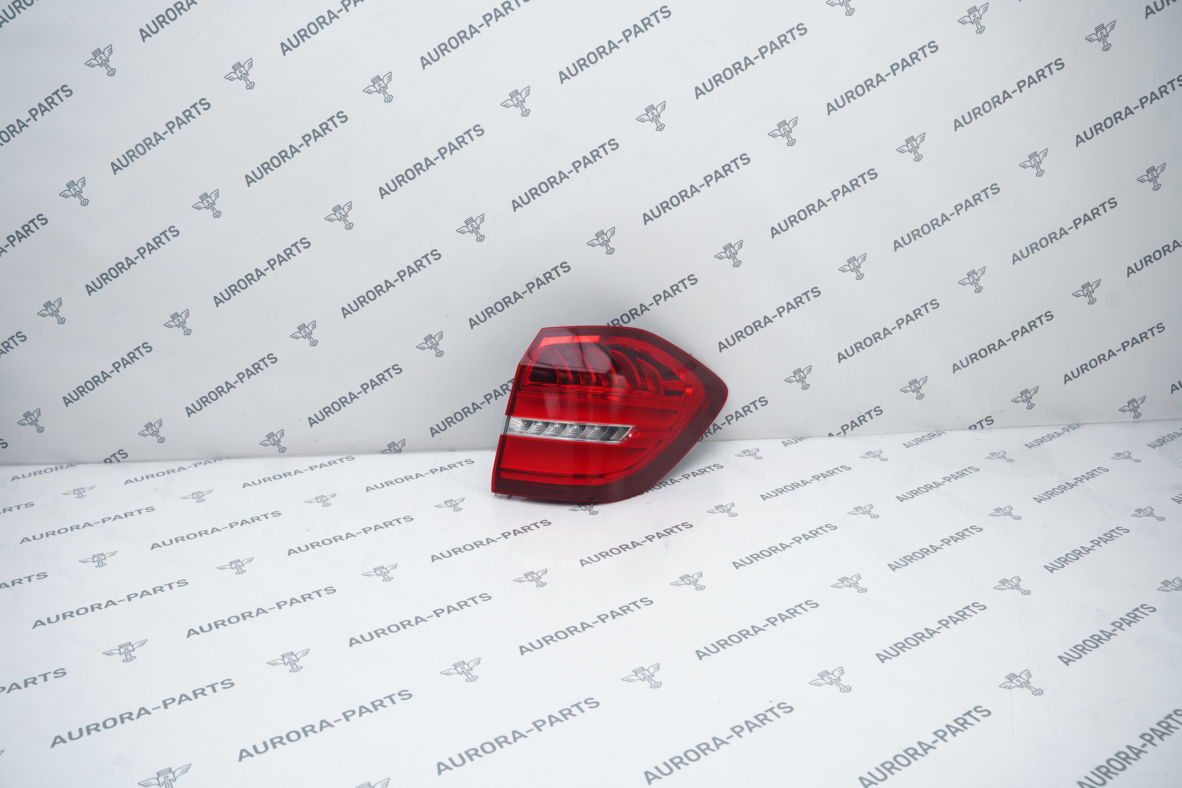 Фонарь задний RH Mercedes GL/GLS