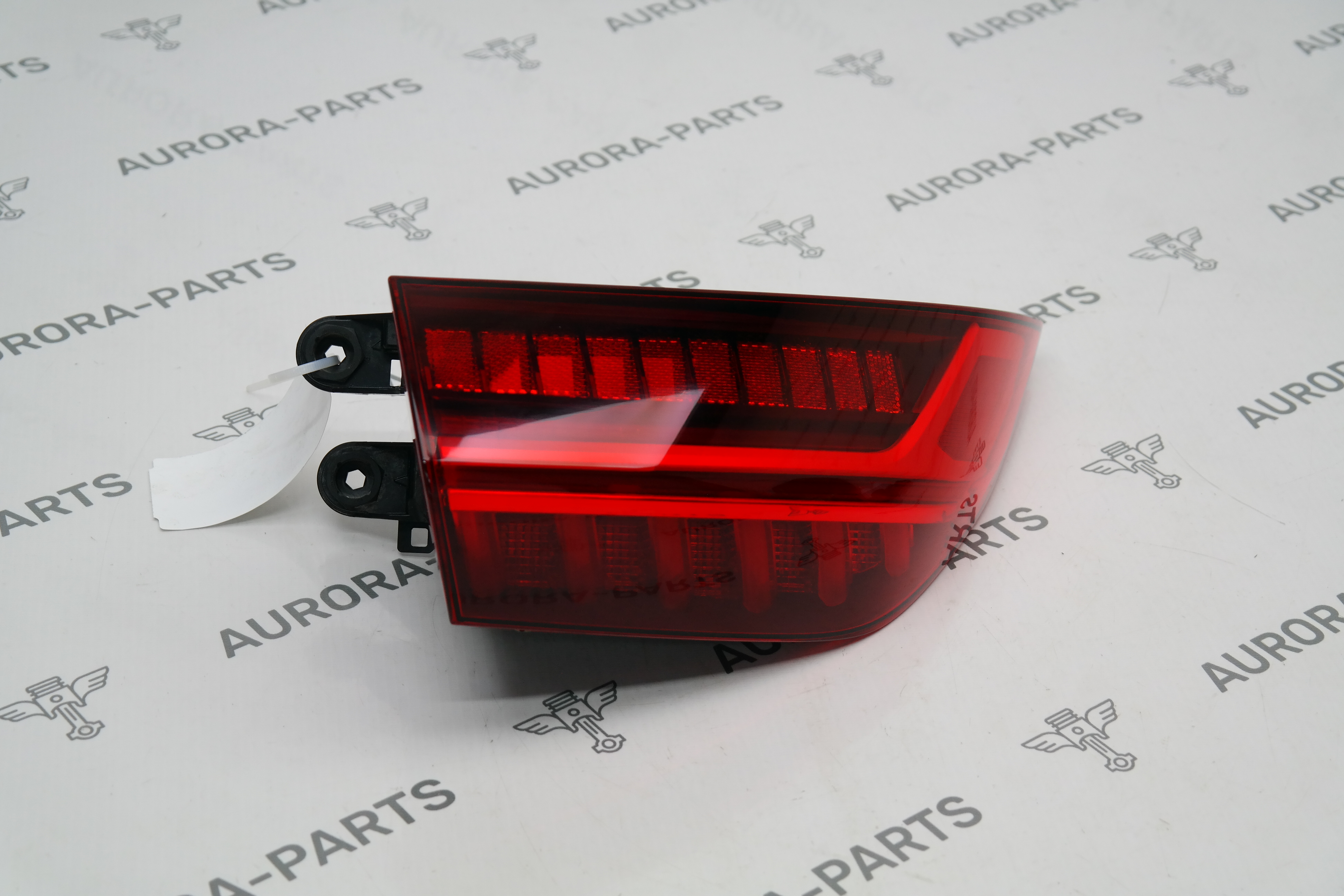 Фонарь задний LH в крыло Audi A7