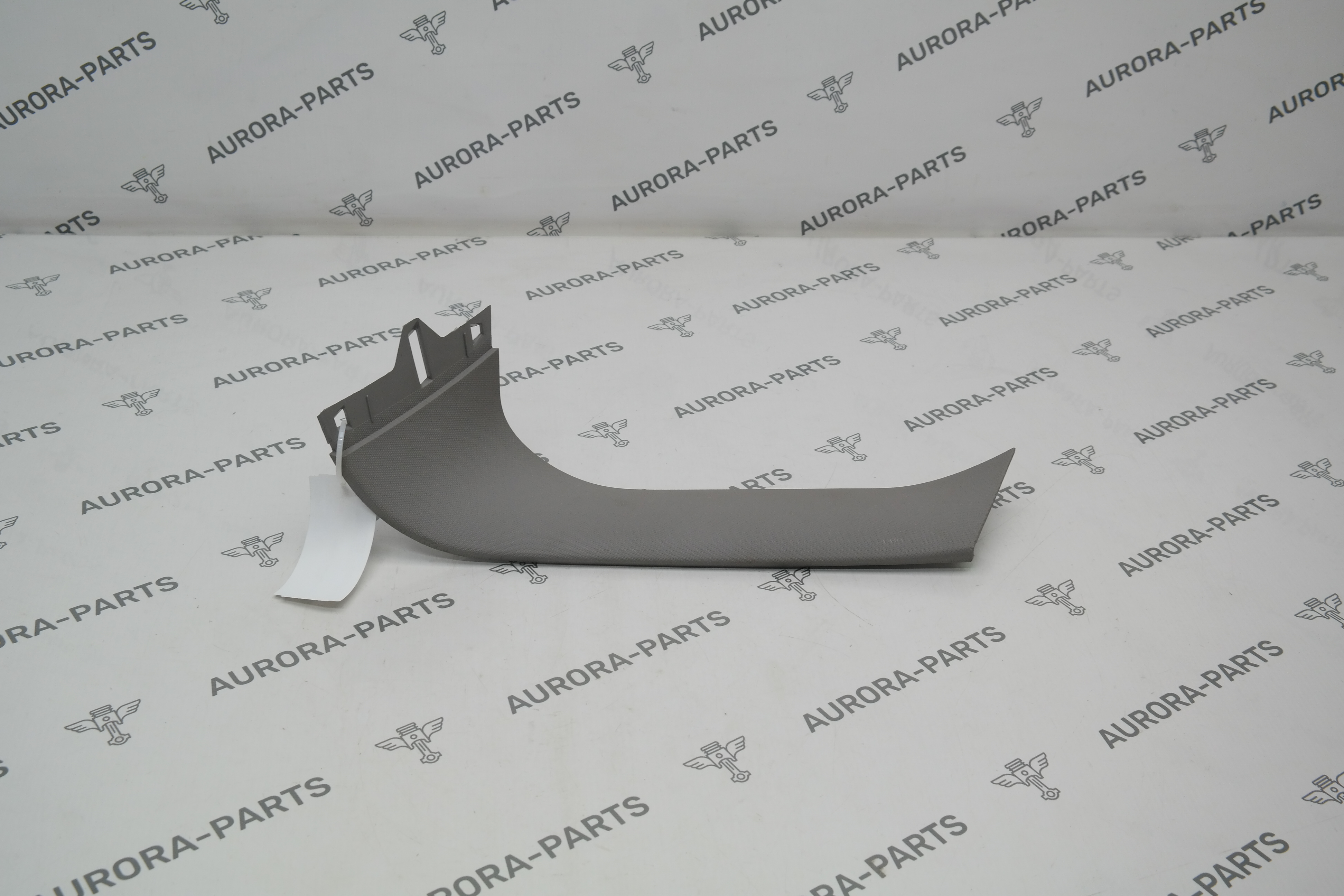 Облицовка багажной двери RH GRAU BMW X5