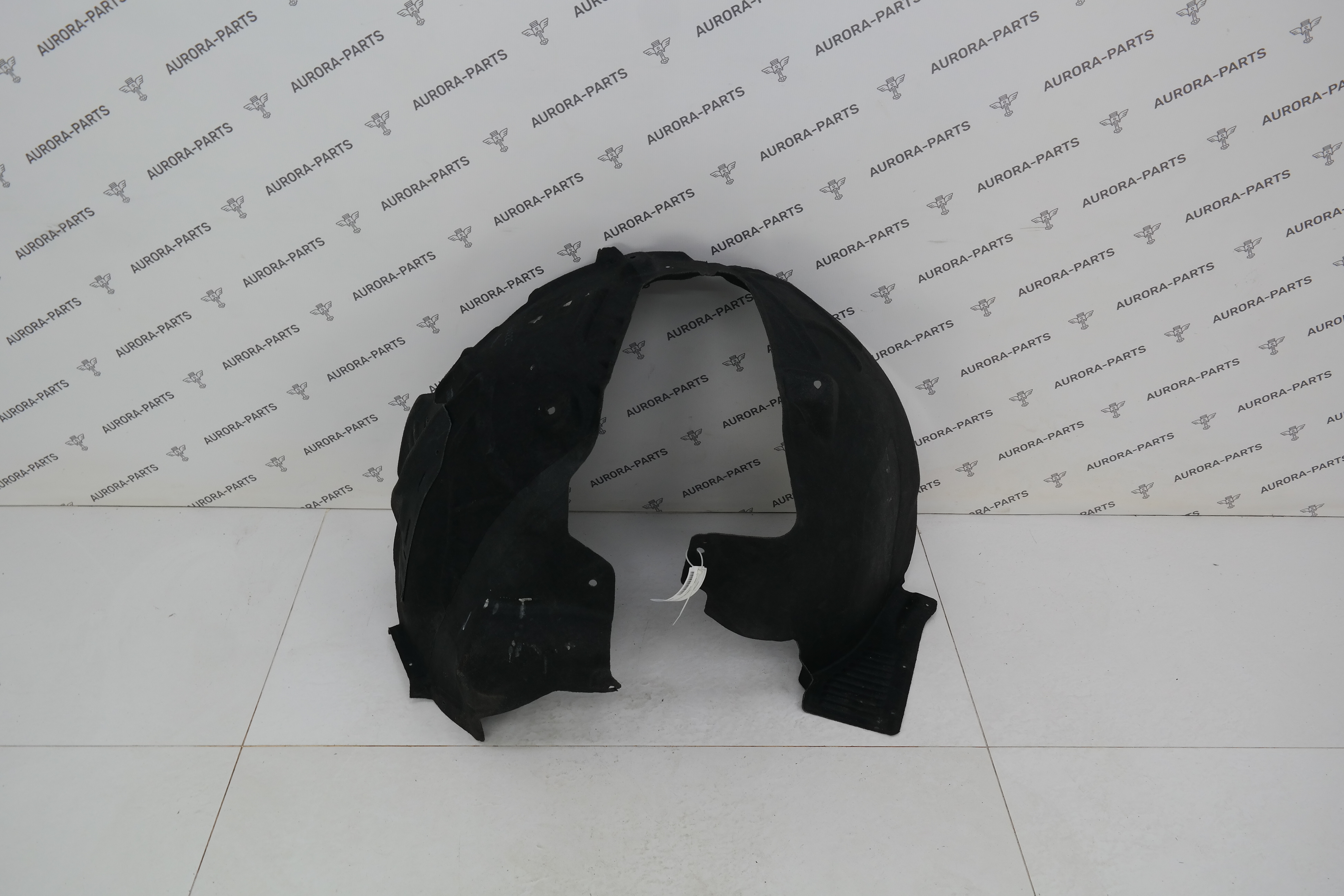 Подкрылок передний RH Porsche Macan