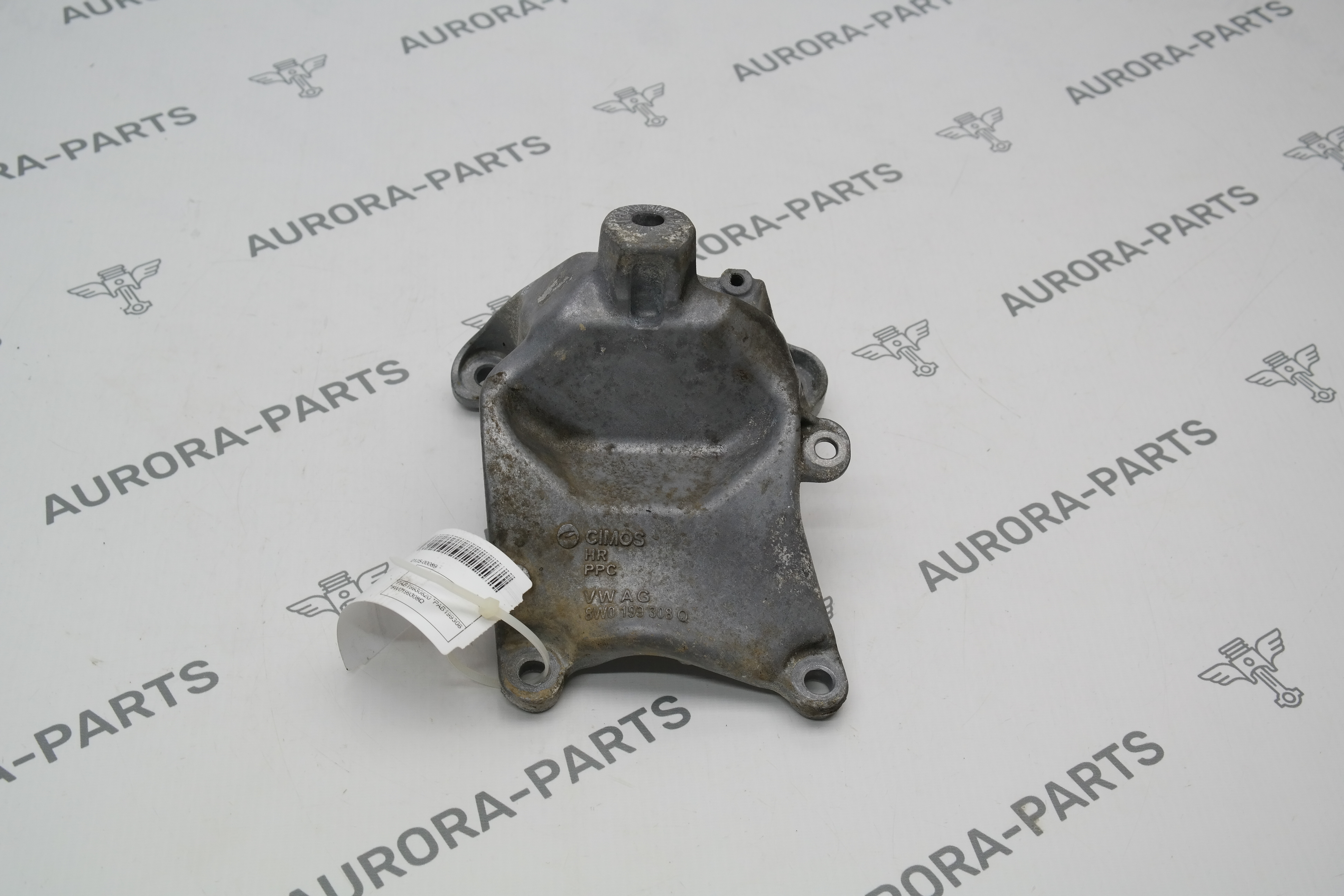 Кронштейн двигателя RH Porsche Cayenne