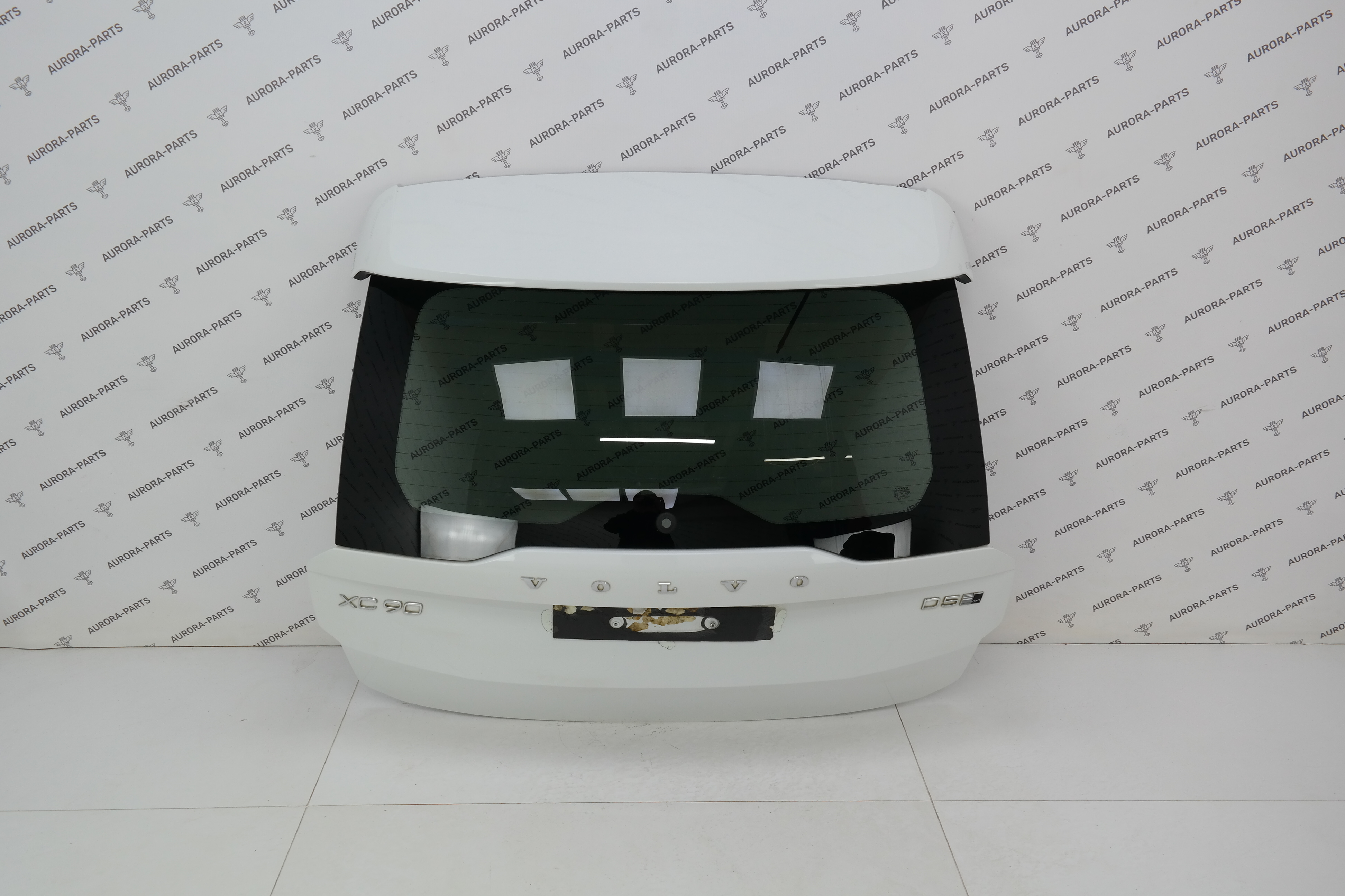 Крышка багажника голая со стеклом Volvo XC90