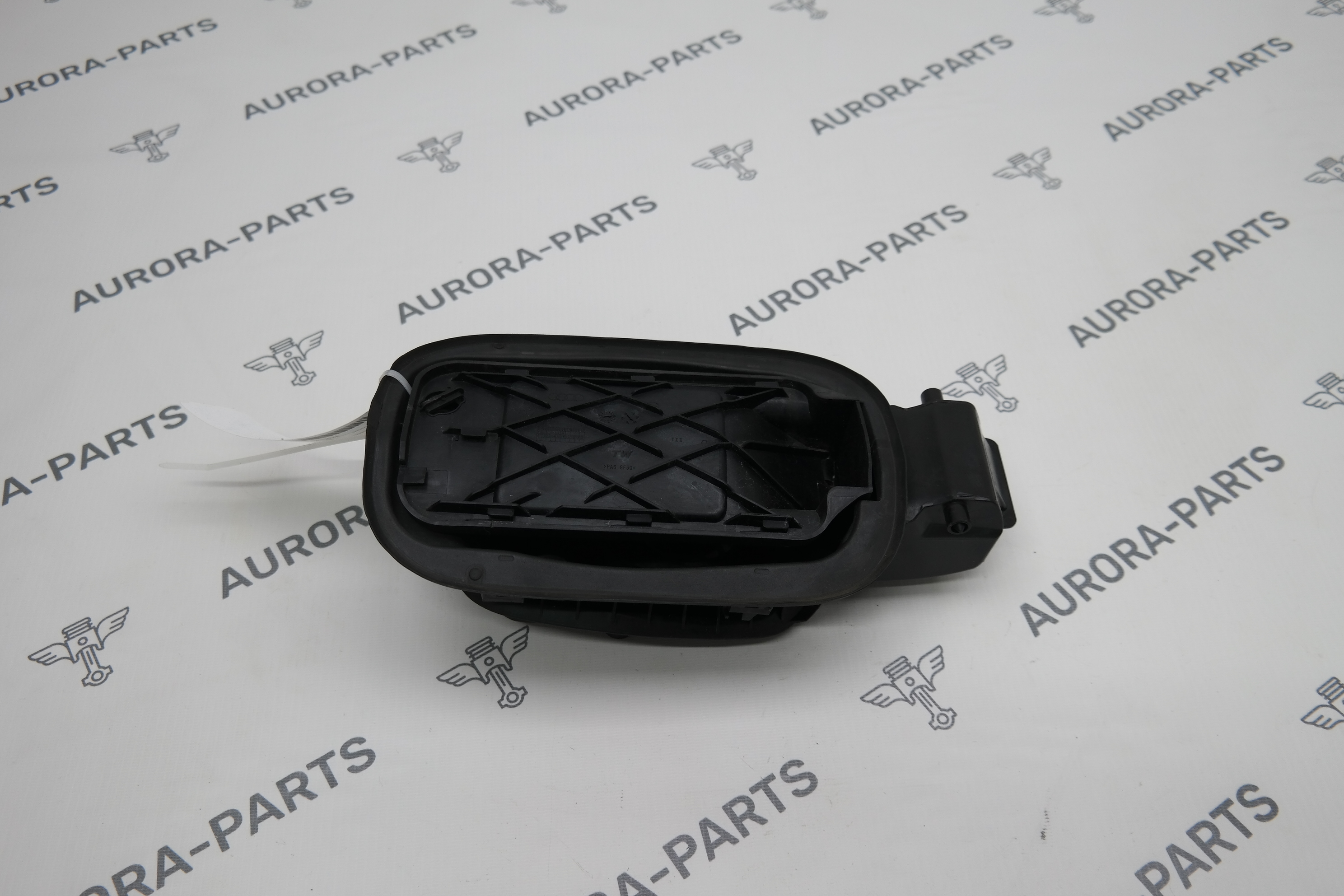 Колодец заливной горловины топливного бака Audi Q7