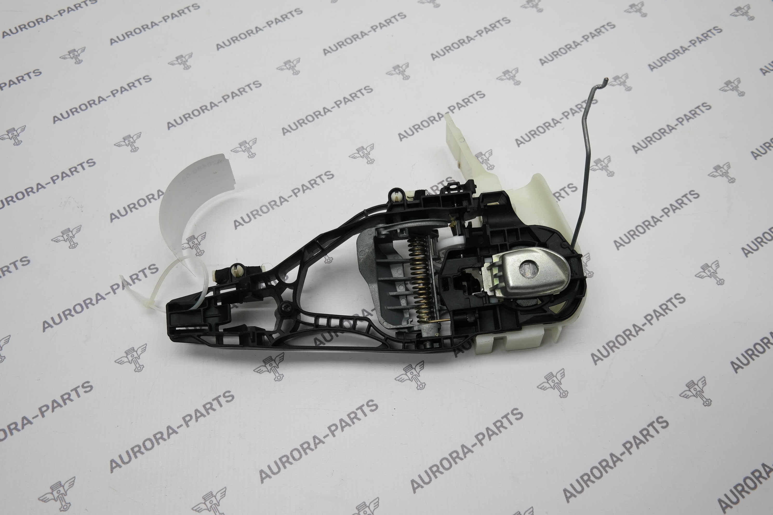 Кронштейн наружней ручки двери RH BMW 7-Series