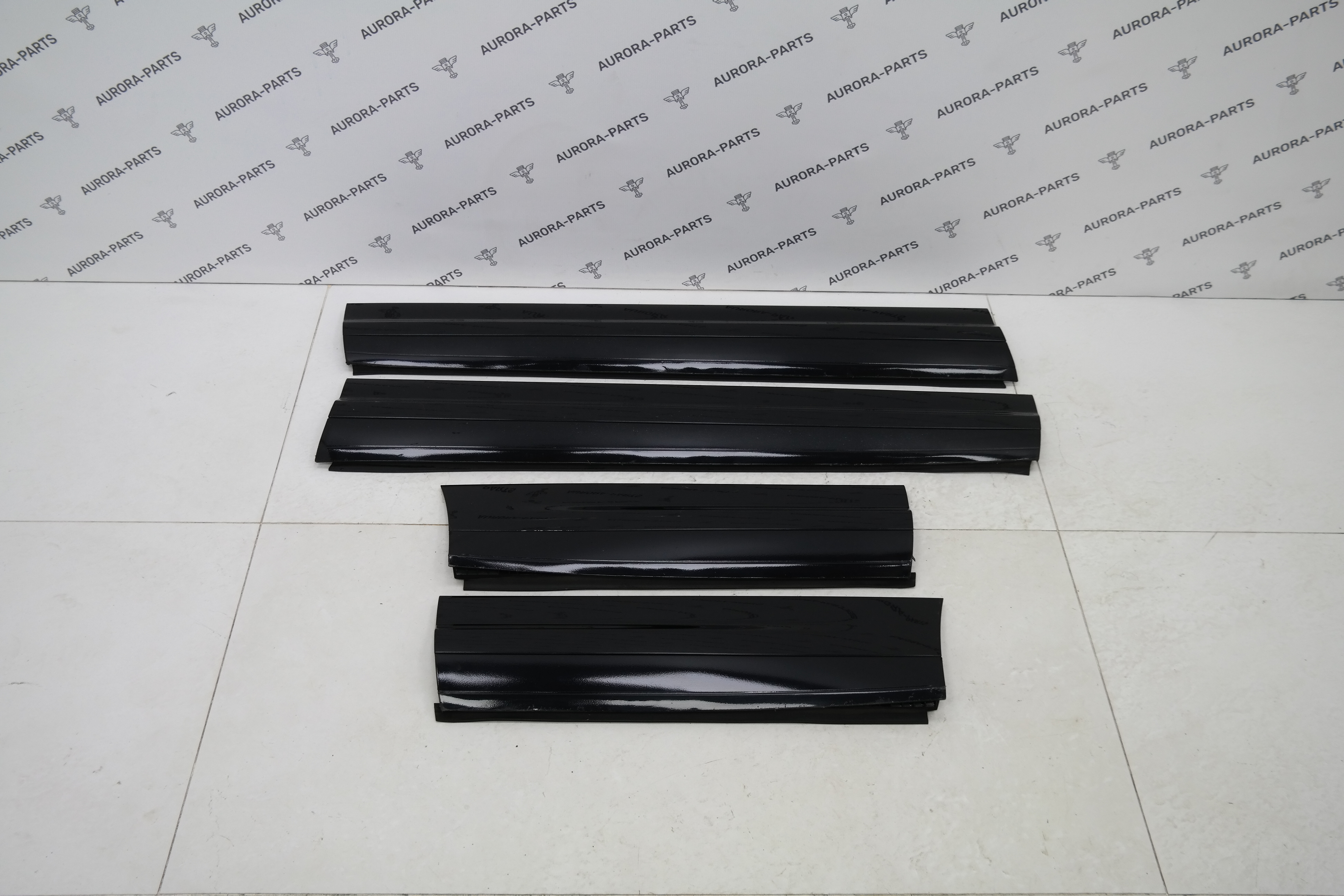 Комплект молдингов нижних дверей Porsche Cayenne