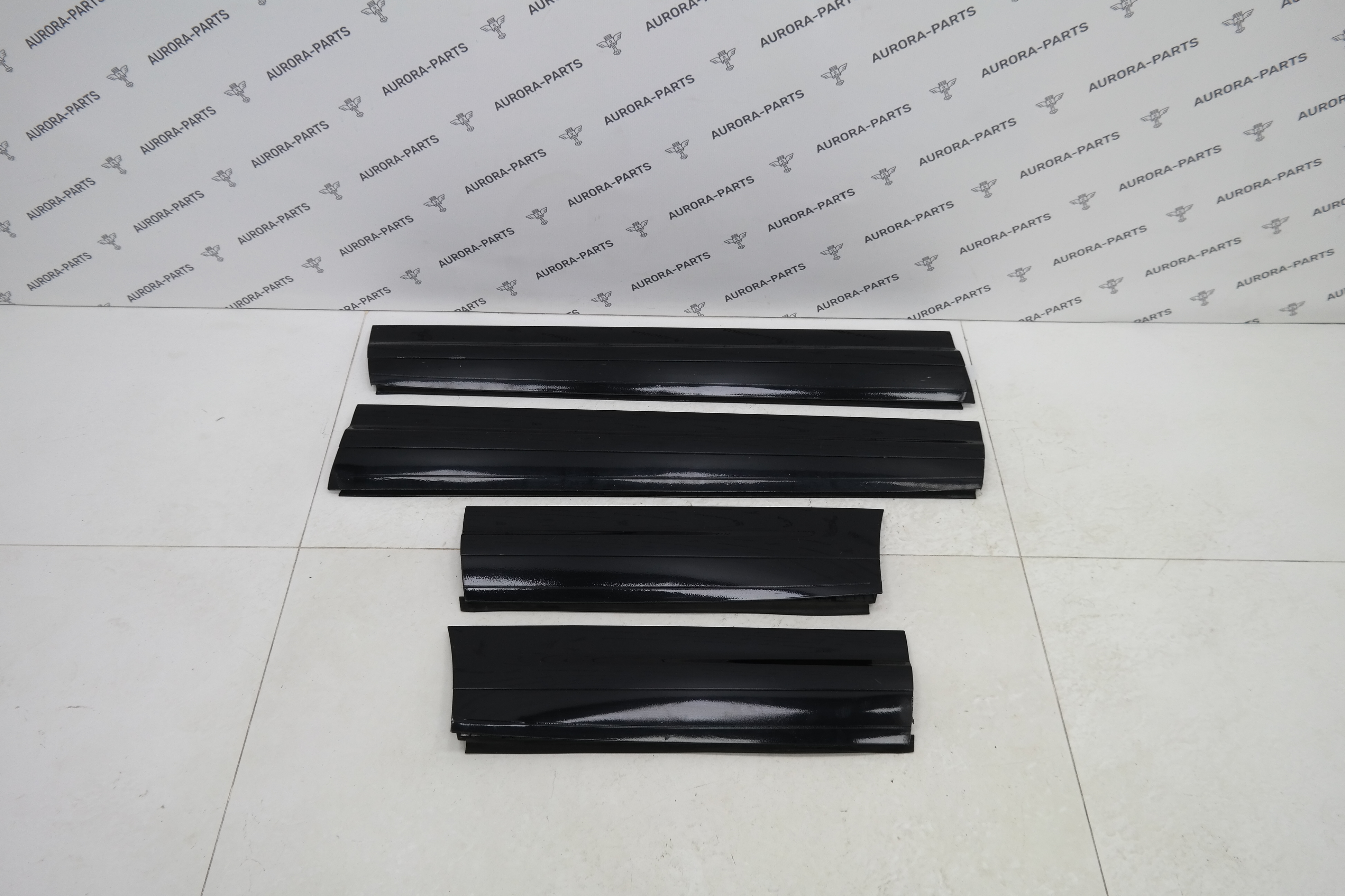 Комплект молдингов нижних дверей Porsche Cayenne